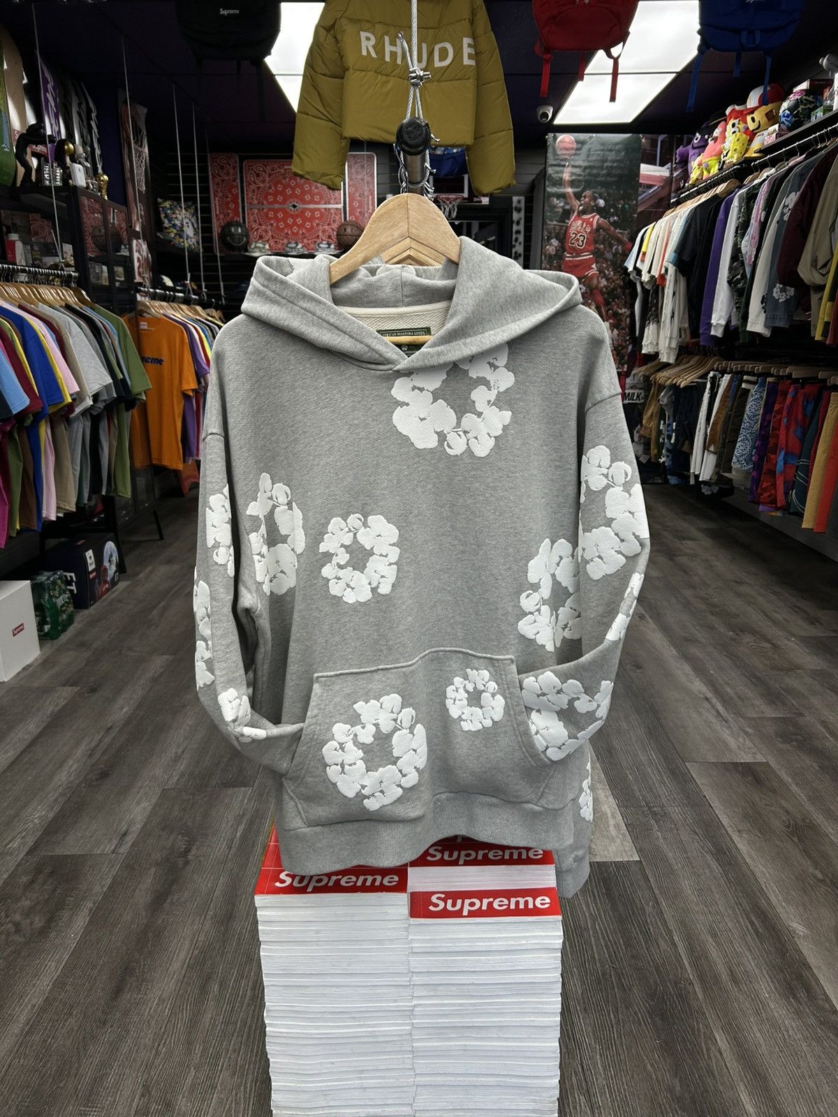DENIM TEARS Denim Tears Cotton Wreath hoodie Grey Size US L / EU 52-54 / 3 - 1 Thumbnail