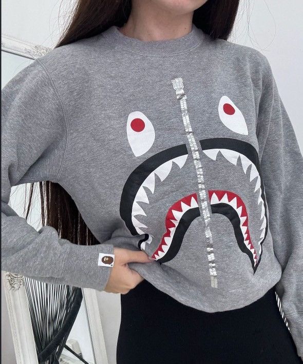 Store BAPE Shark Crewneck