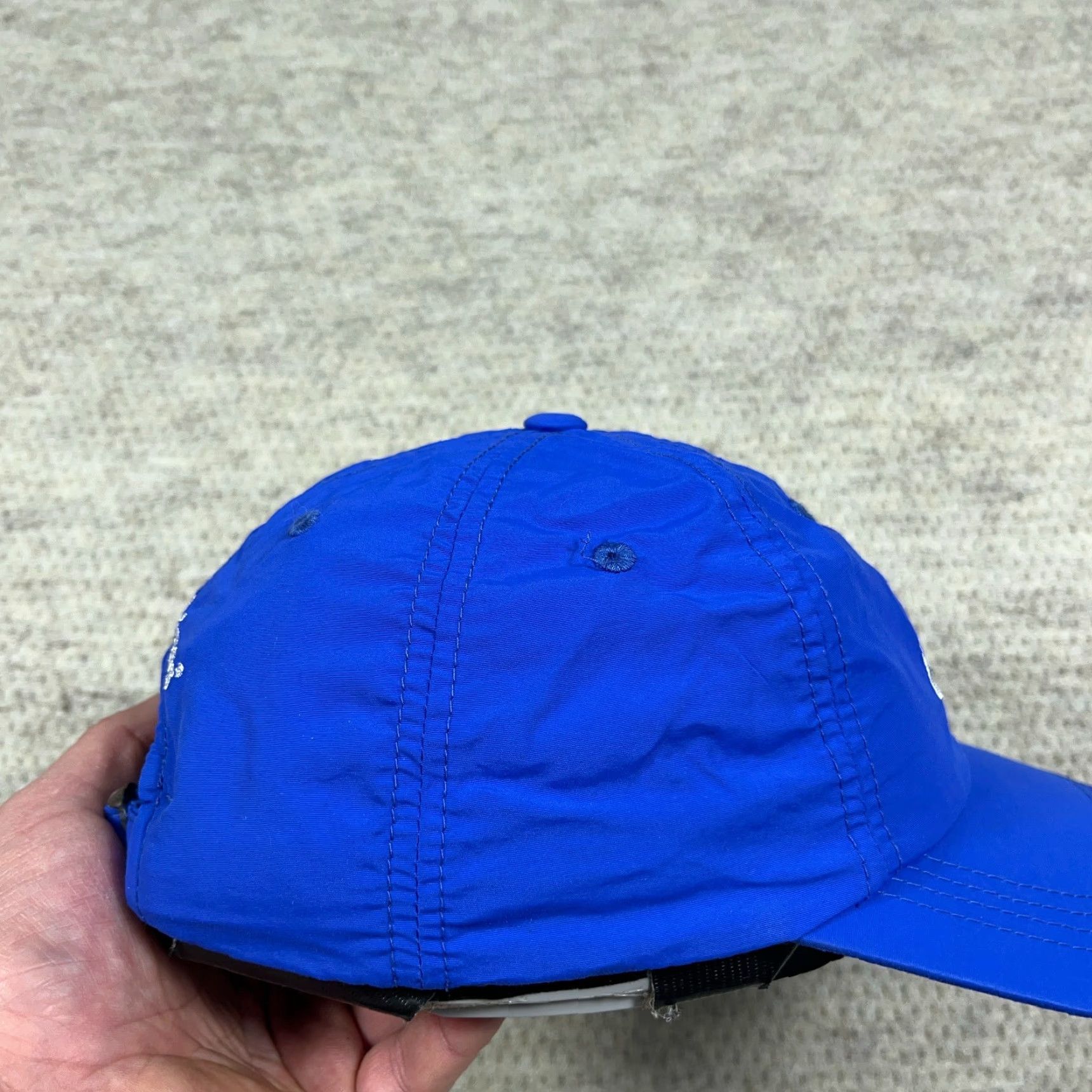Vineyard Vines Vineyard Vines Hat Strap Back Cap Royal Blue Nylon Performance Running Preppy One Size Mens Size ONE SIZE - 7 Thumbnail