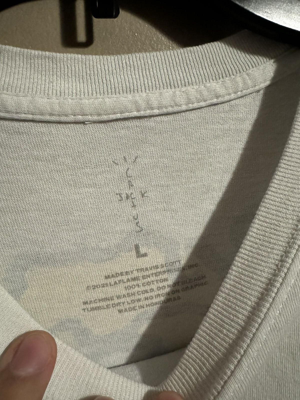 Fragment Design × Kaws × Travis Scott KAWS x Travis Scott x Fragment Tee Size US L / EU 52-54 / 3 - 3 Thumbnail
