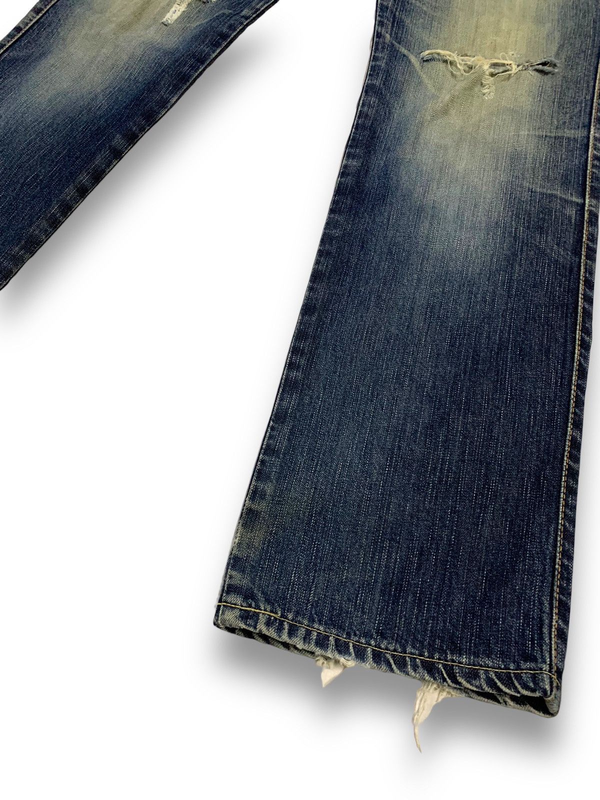Edwin Vintage Edwin 503 BlueTrip Distressed Jeans Made in Japan Size US 31 - 12 Thumbnail