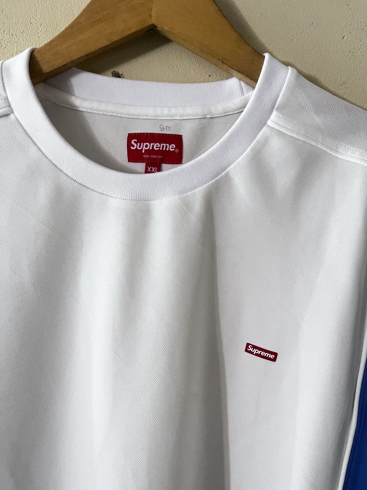 Supreme SUPREME SMALL LOGO Size US XXL / EU 58 / 5 - 4 Thumbnail