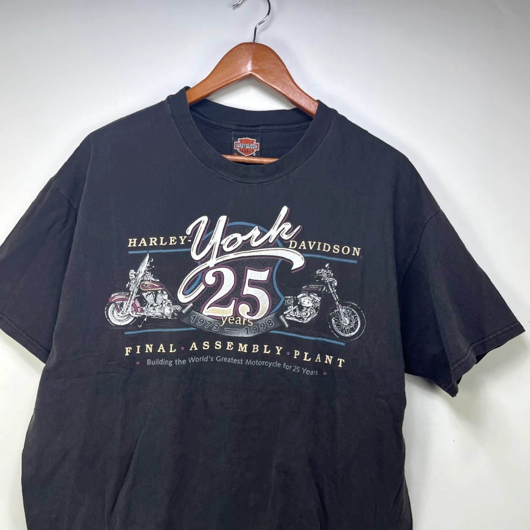 Harley Davidson VINTAGE Harley-Davidson T-Shirt XL Men Black 90s Crew Neck Short Sleeve Pockets Movie Band Nature Rock Grey Wolf Mickey Mouse Hanes Beefy-T Size US XL / EU 56 / 4 - 2 Thumbnail