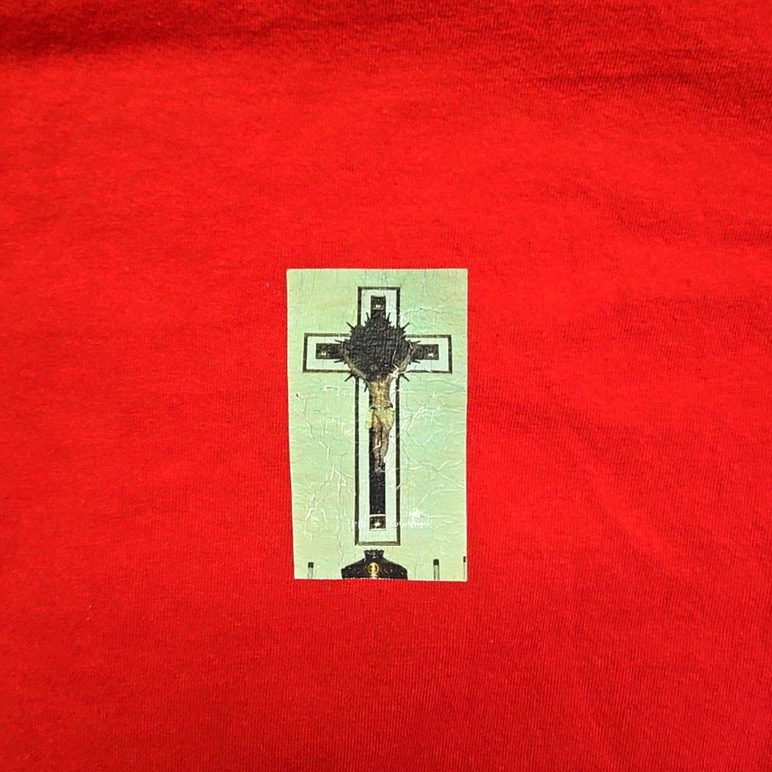 Gildan Virgin Mary Distressed Shirt Red Religious Large Tee Size US L / EU 52-54 / 3 - 4 Thumbnail