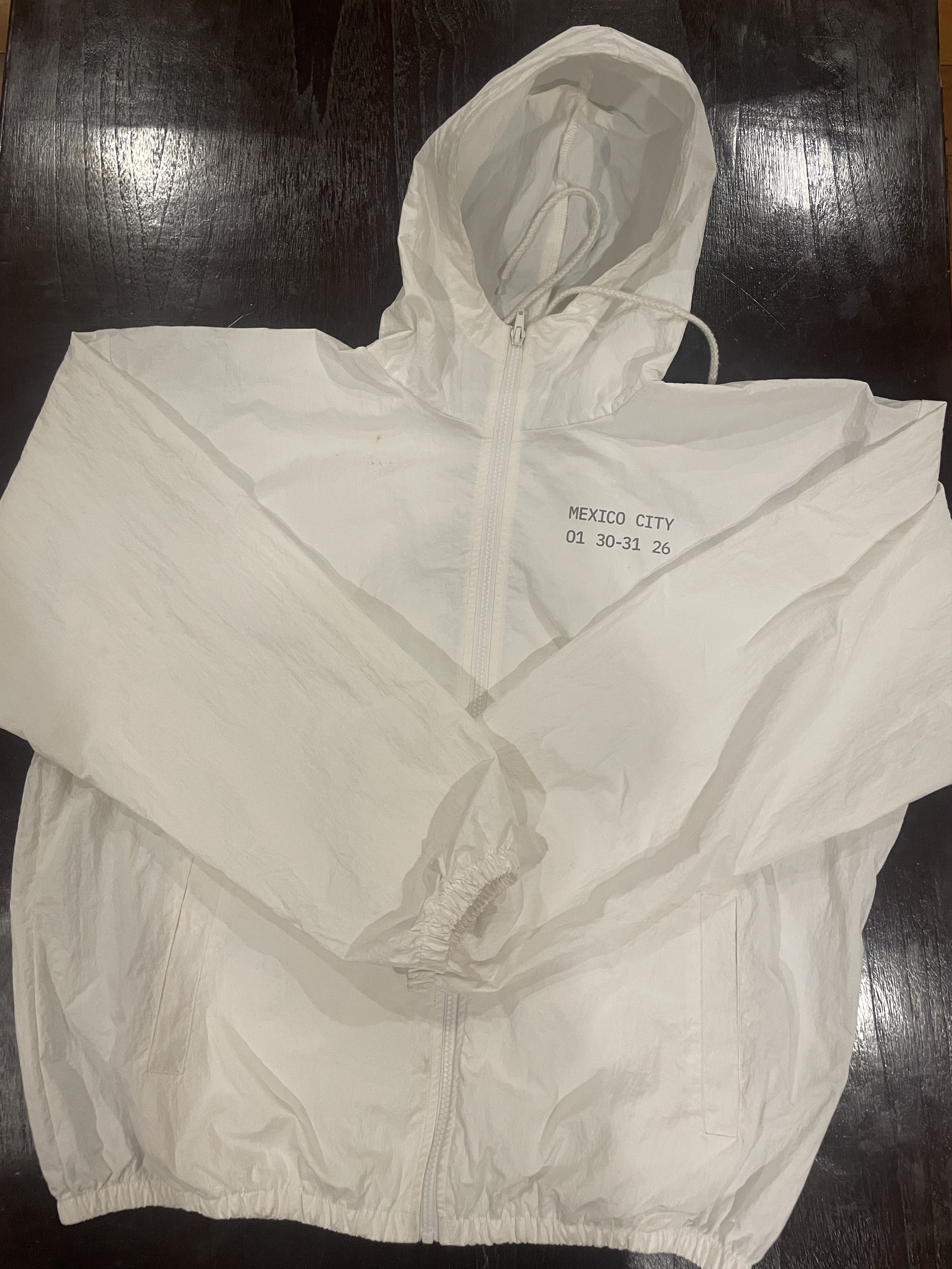 Yeezy Yeezy Windbreaker concert in Mexico Size US M / EU 48-50 / 2 - 2 Thumbnail