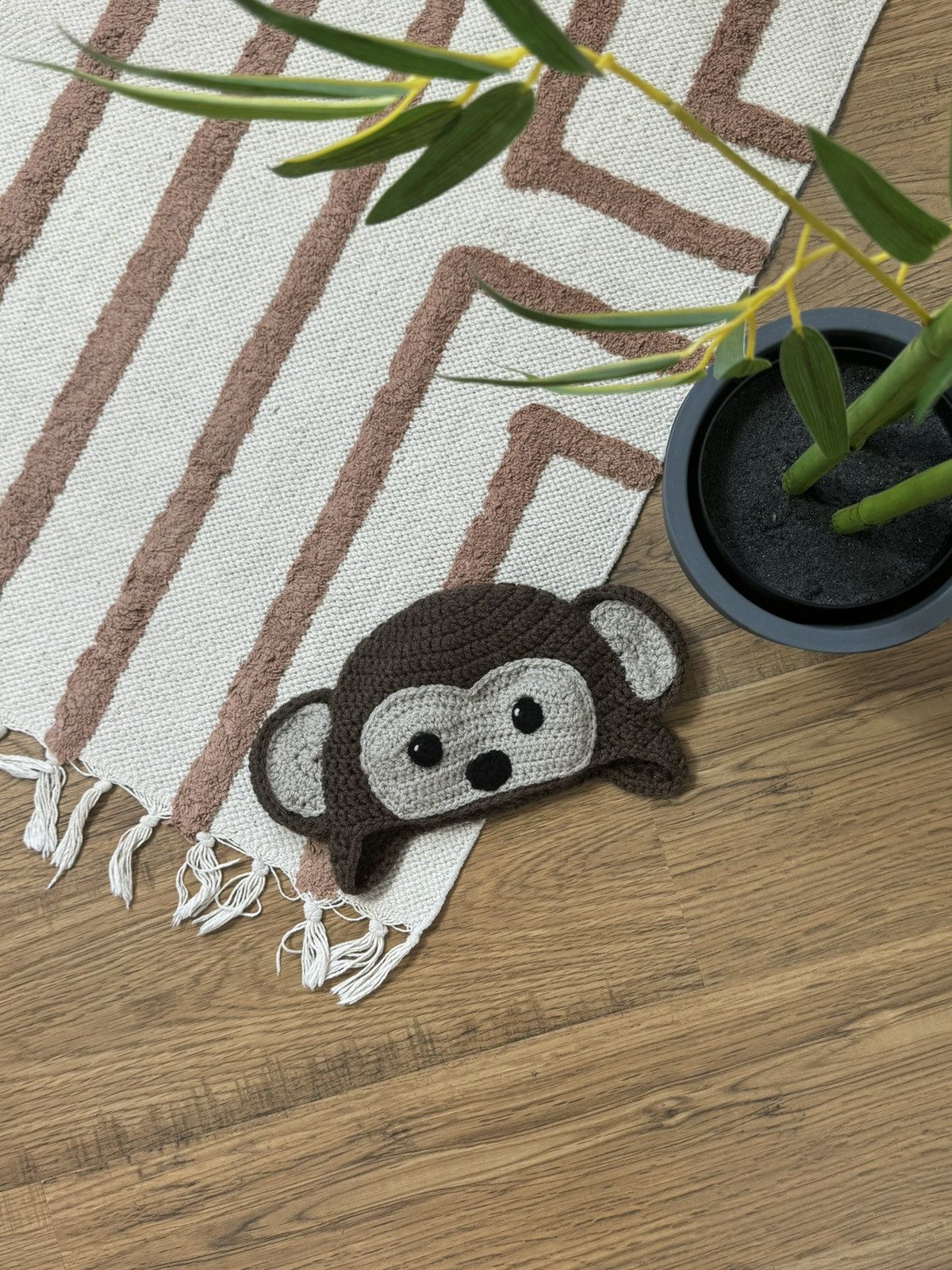 Vintage 🐒 MONKEY HAND KNITTED AVIATOR HAT Size ONE SIZE - 1 Thumbnail
