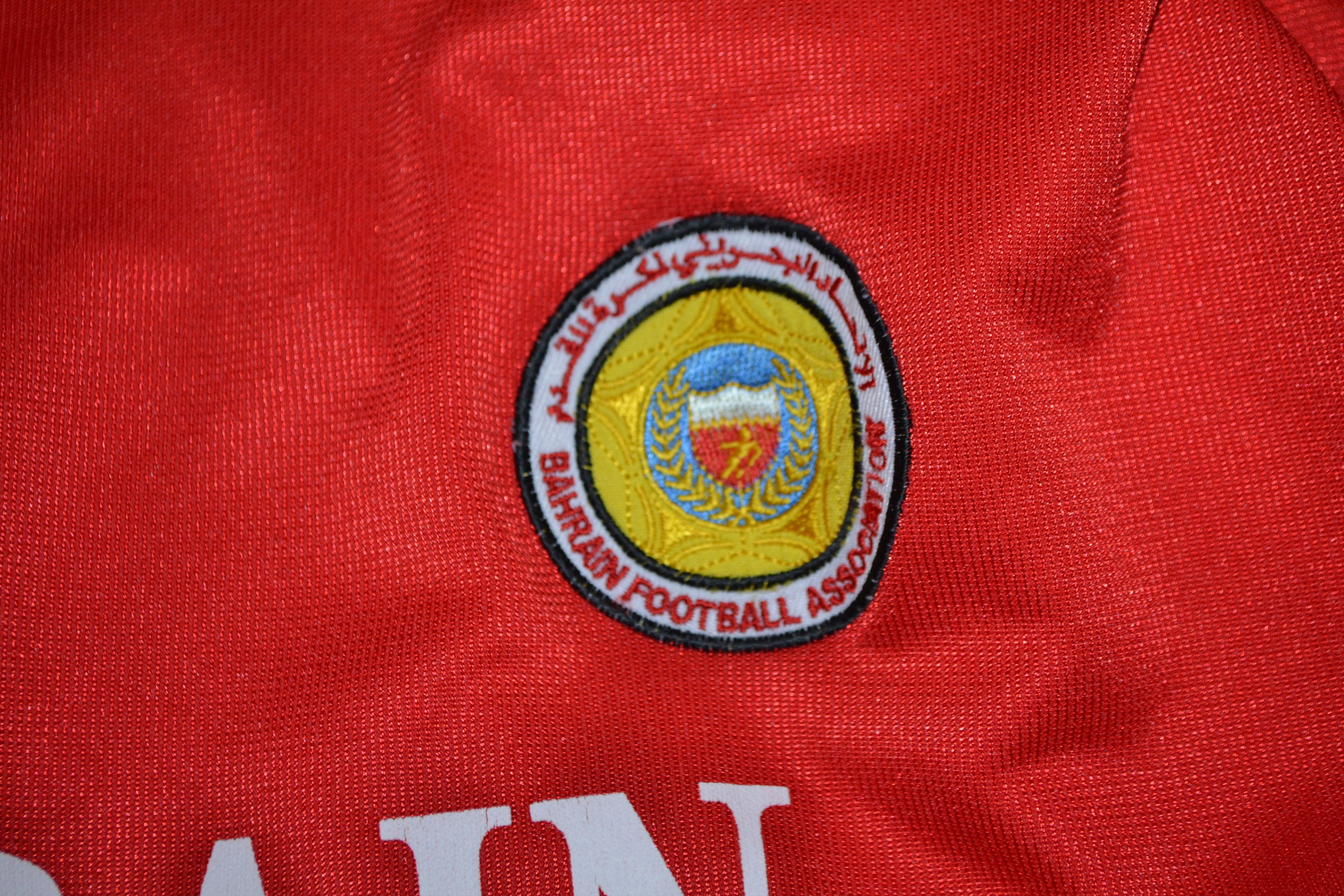 Other Bahrain Football Shirt Kit 2001 2002 Soccer Jersey Size US L / EU 52-54 / 3 - 5 Thumbnail