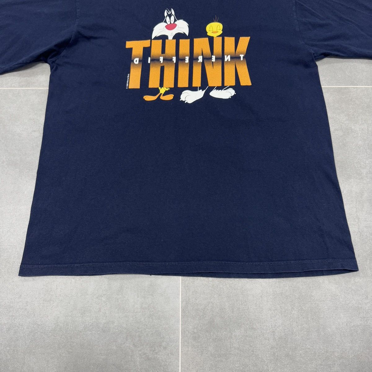 Vintage × Warner Bros Vintage Warner Bros. 1998 Sylvester&Tweety T-Shirt Size L Size US L / EU 52-54 / 3 - 4 Thumbnail