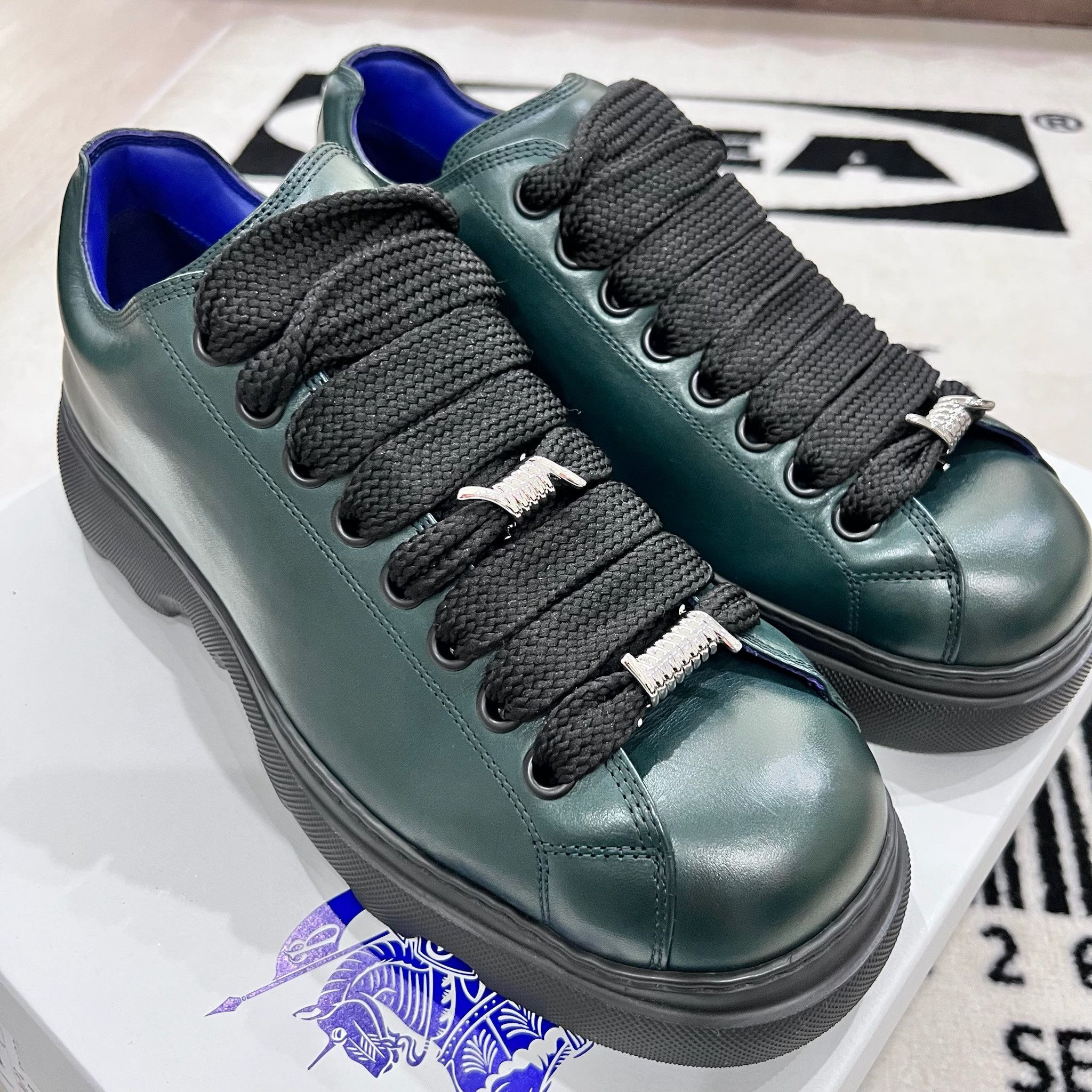 Burberry Burberry Green Leather Ranger Chunky Sole Sneakers Size US 10 / EU 43 - 6 Thumbnail