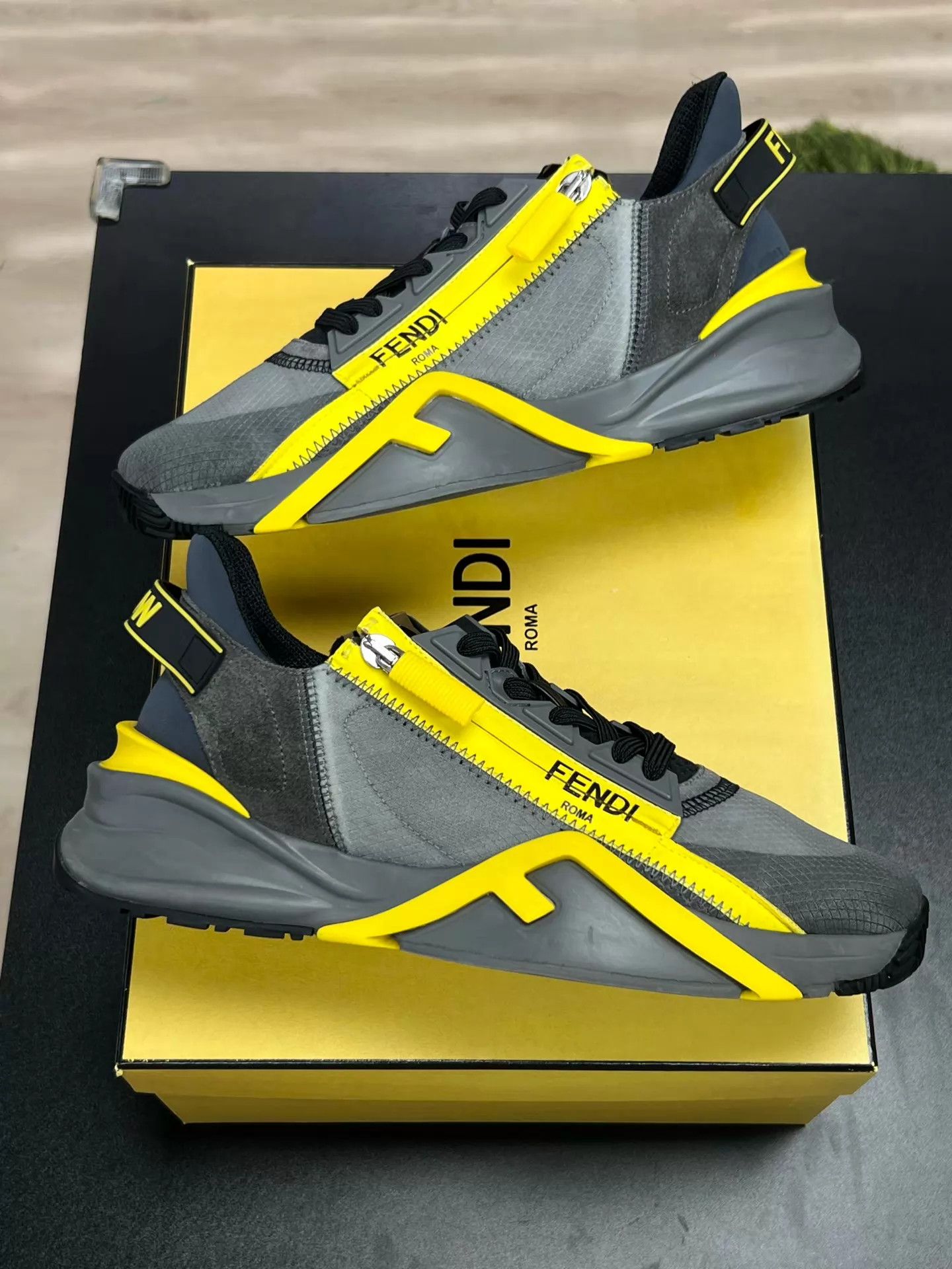 Fendi FENDI Flow Gray Yellow Sneakers EU 39 Like New Size US 6 / EU 39 - 5 Thumbnail