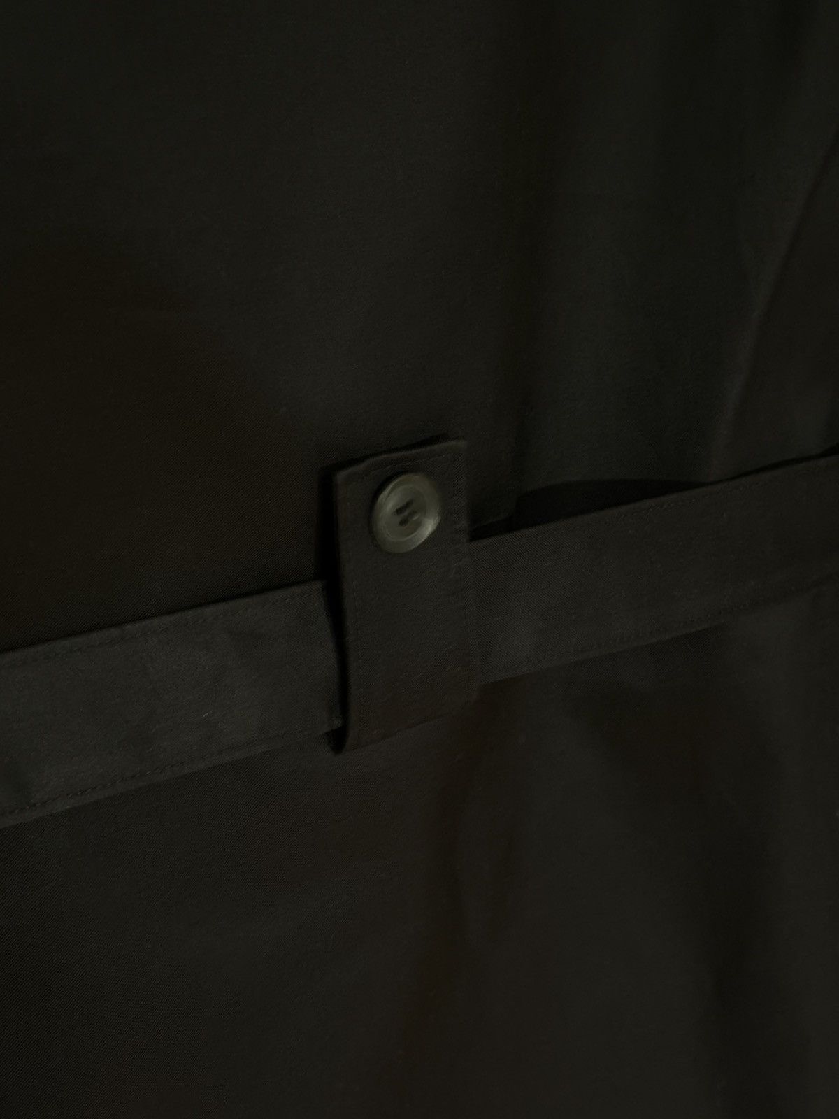 LGN LOUIS GABRIEL NOUCHI FW24 LGN Black Double-breasted trench coat with six buttons Size US S / EU 44-46 / 1 - 6 Thumbnail