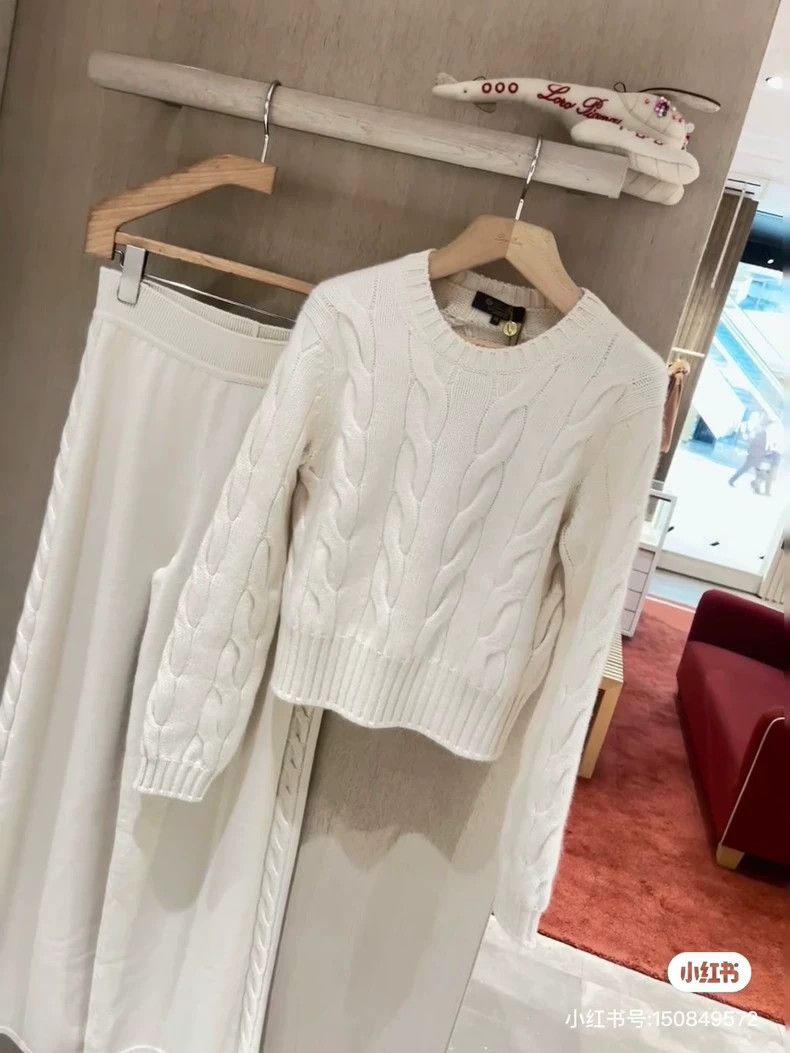 Loro Piana LORO PIANA White chrysanthemum cashmere sweater Size M / US 6-8 / IT 42-44 - 2 Thumbnail