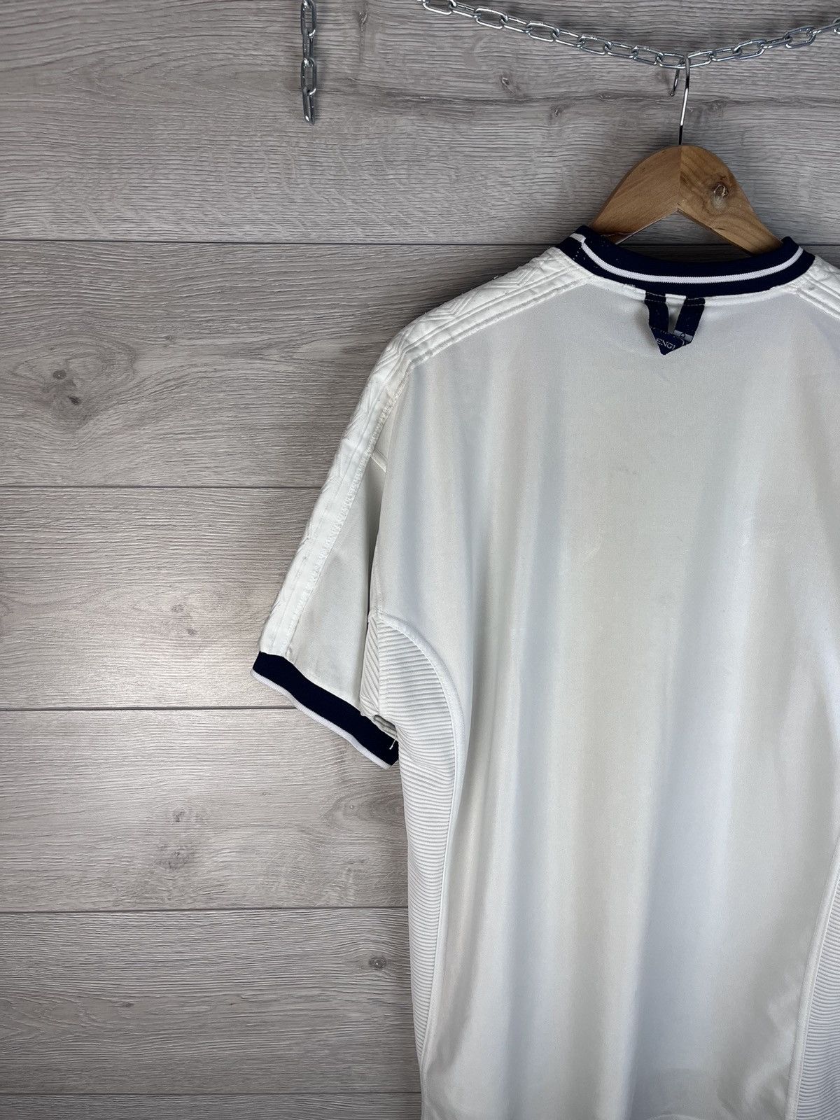Umbro Vintage men’s soccer t-shirt Umbro England size L UEFА Size US L / EU 52-54 / 3 - 13 Thumbnail