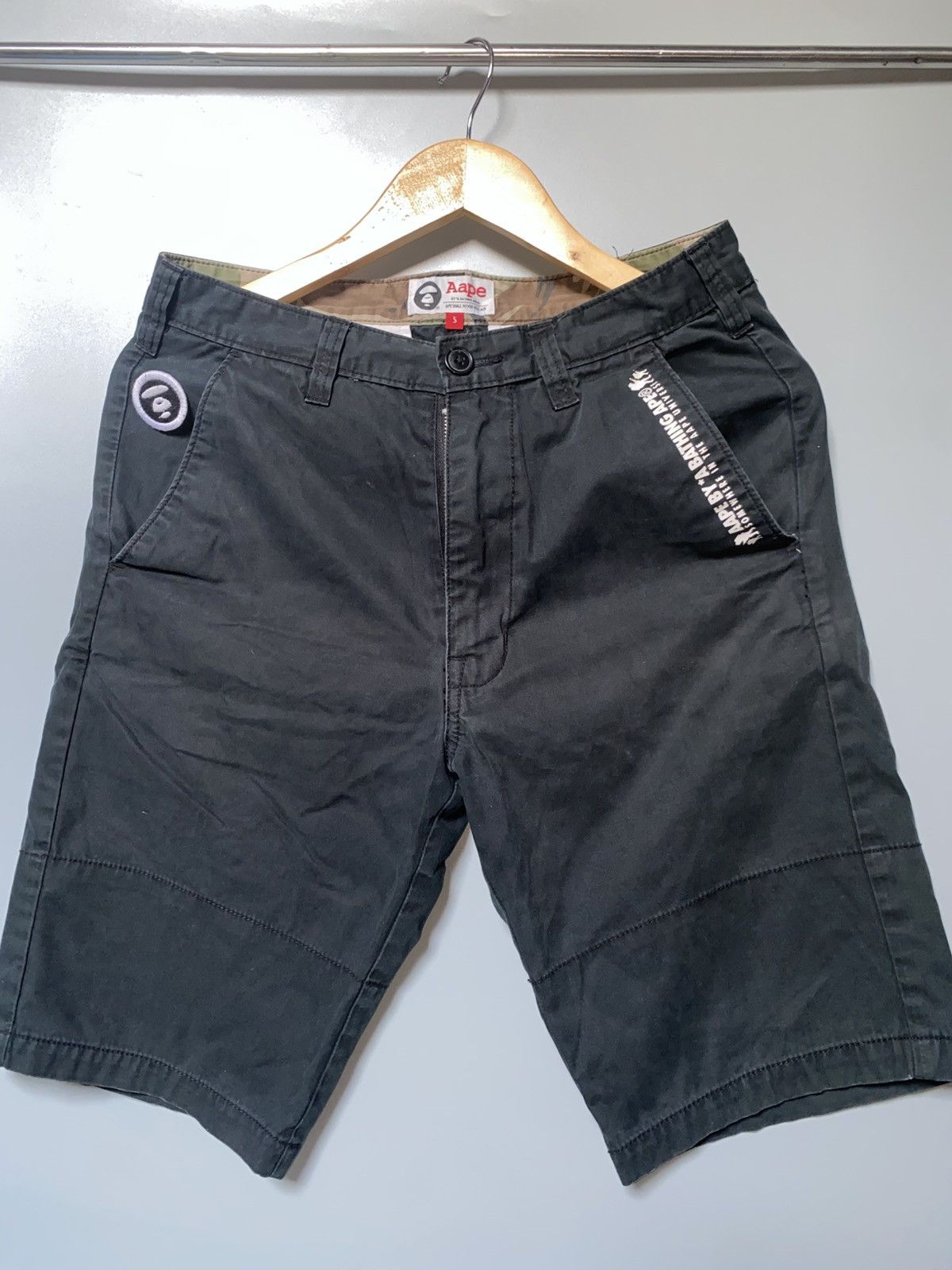 Aape Aape Black Short Size US 32 / EU 48 - 1 Thumbnail