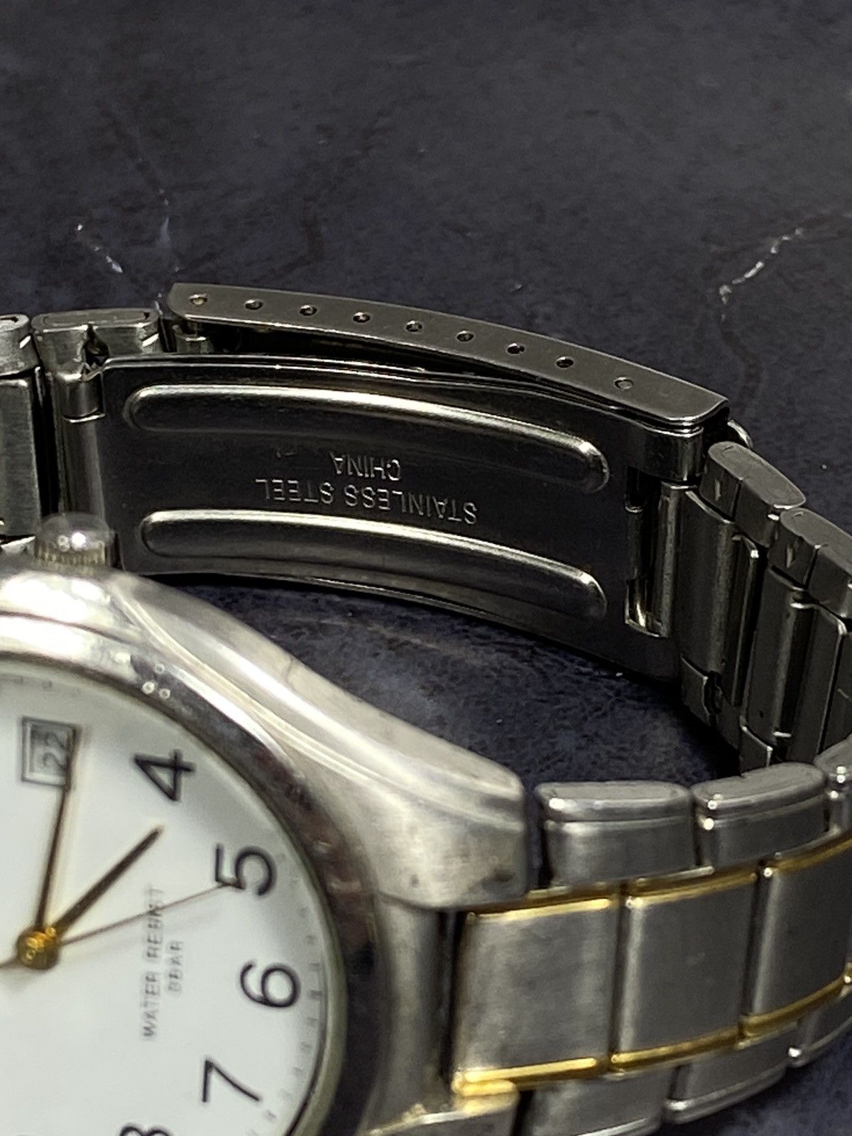 Japanese Brand Q&Q Superior Quartz Watch Date Function Stainless Steel Size ONE SIZE - 6 Thumbnail