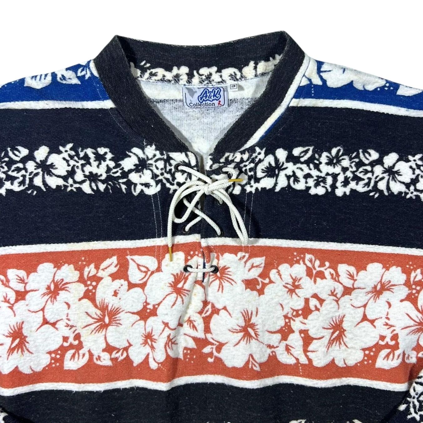 Vintage VINTAGE A&K Collection Sweatshirt Men L Multicoloured Hawaiian Floral Surfer Patterned Lace Neck Pullover Top 90s Boy Mens Size US L / EU 52-54 / 3 - 3 Thumbnail