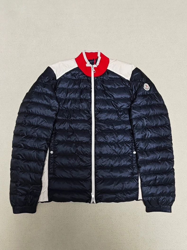 Moncler MonclerMasked logo color-block down jacket 2503-Nextarrow Size US L / EU 52-54 / 3 - 1 Thumbnail