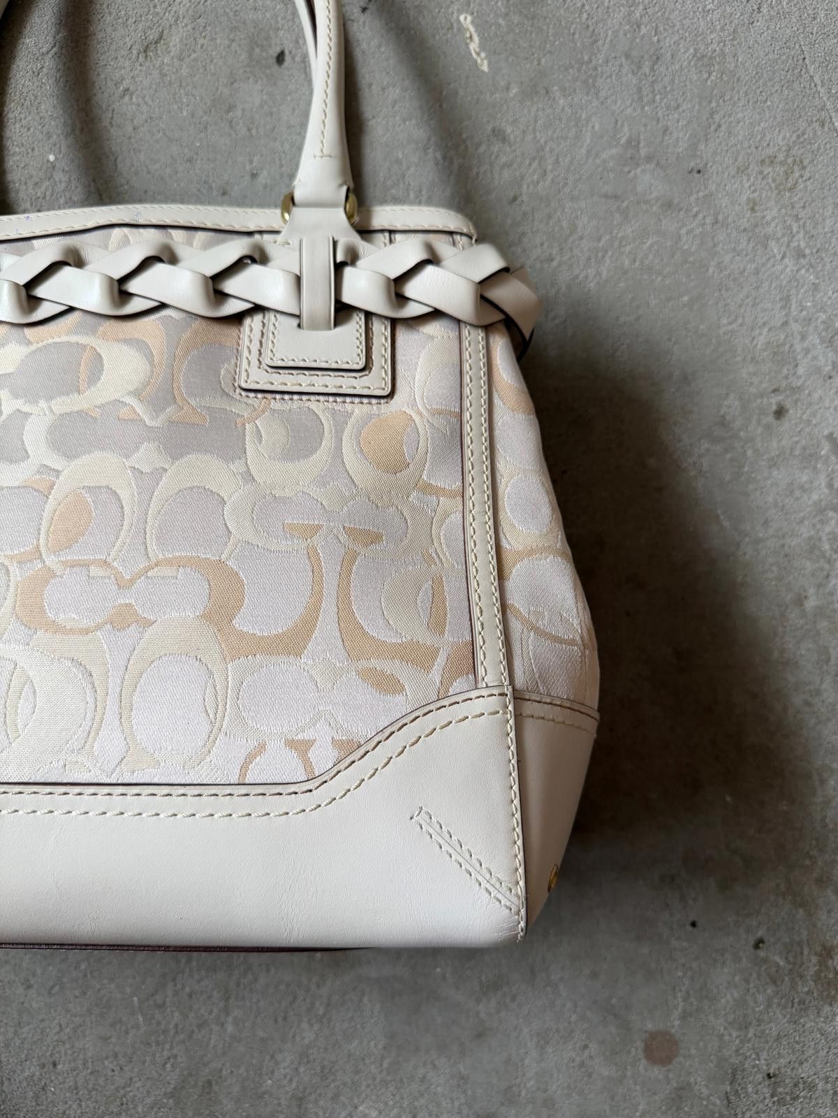 Coach Coach Signature Hampton Clip Shoulder Bag White Size ONE SIZE - 9 Thumbnail