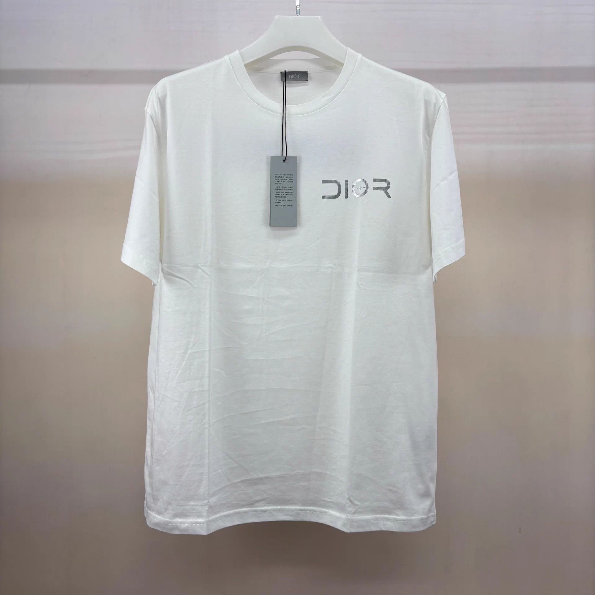Dior Dior White Sequin Logo Short-Sleeve Tee XL NWT Size US XL / EU 56 / 4 - 1 Thumbnail