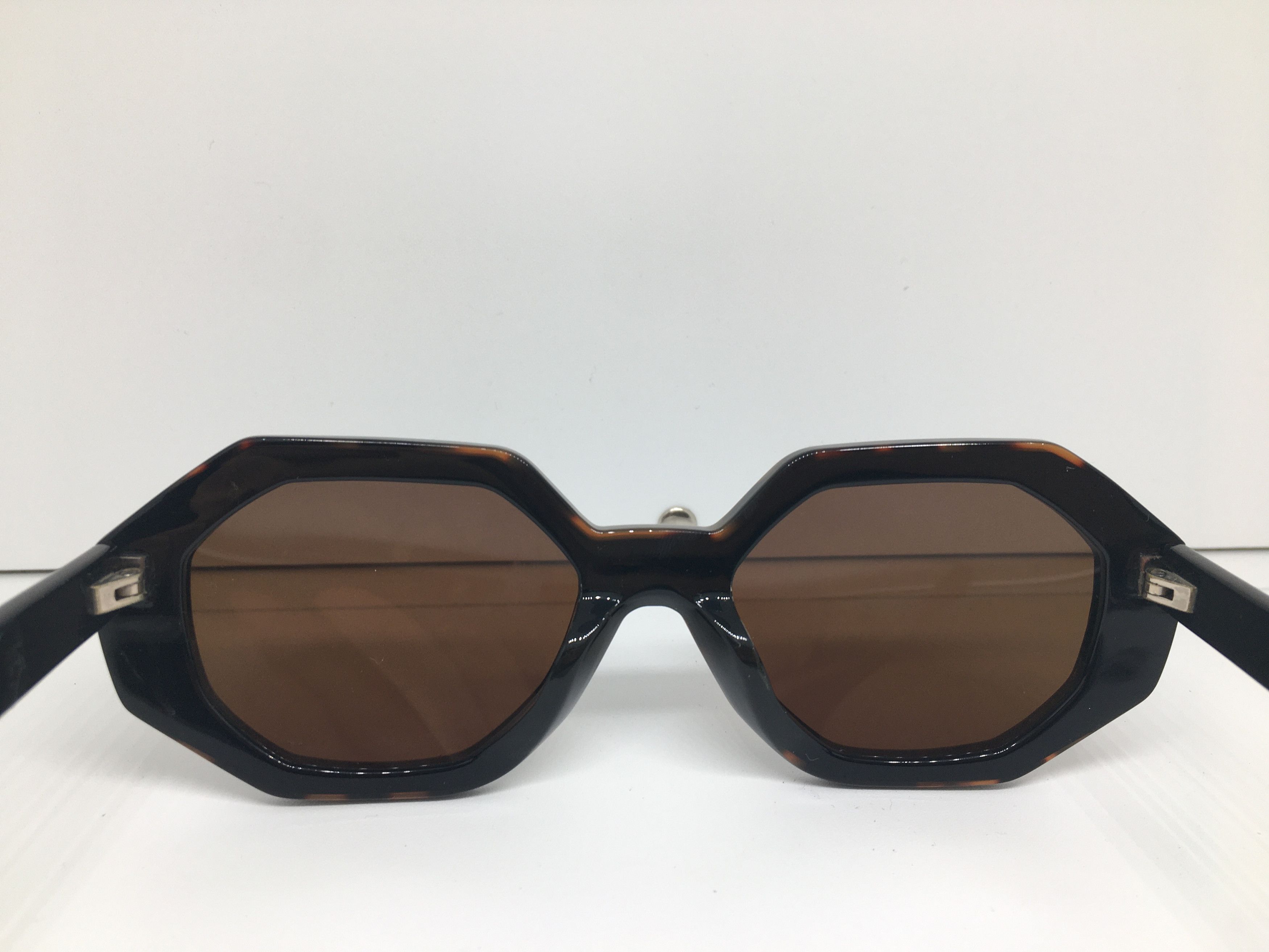 Vintage Vintage Handmade Tortoise Sunglasses Frame Size ONE SIZE - 4 Thumbnail