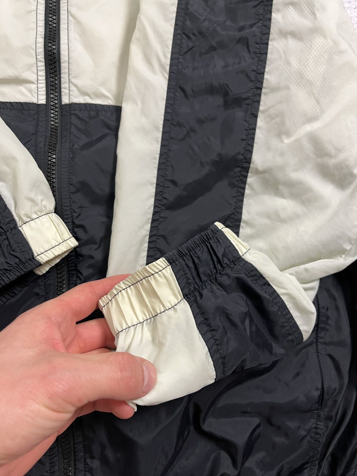 Nike × Vintage Vintage 90’s Nike Nylon Track Jacket Drill Mini Swoosh Y2k Size US L / EU 52-54 / 3 - 14 Thumbnail