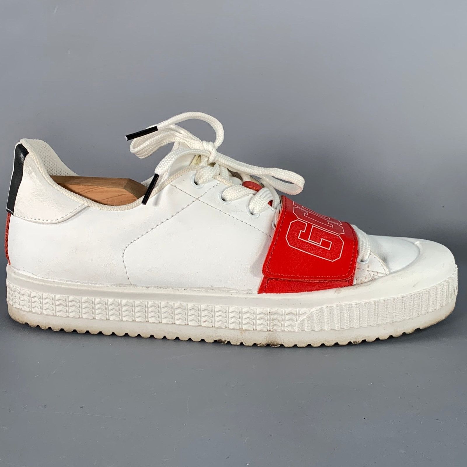 GCDS White Red Black Leather Logo Low Top Platform Sneakers Size US 9 / EU 42 - 2 Thumbnail