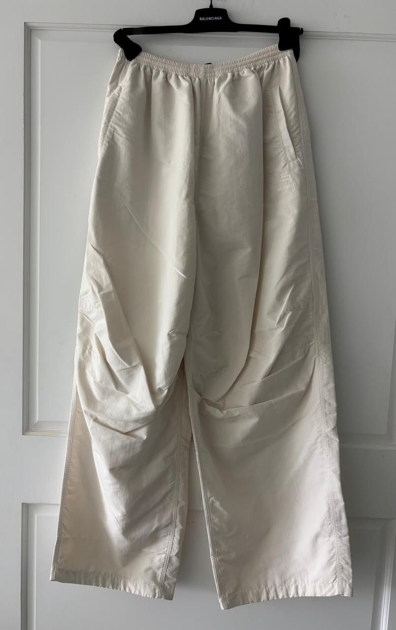 Balenciaga Balenciaga Oversized Tracksuit Pants 'White' Size US 32 / EU 48 - 1 Thumbnail