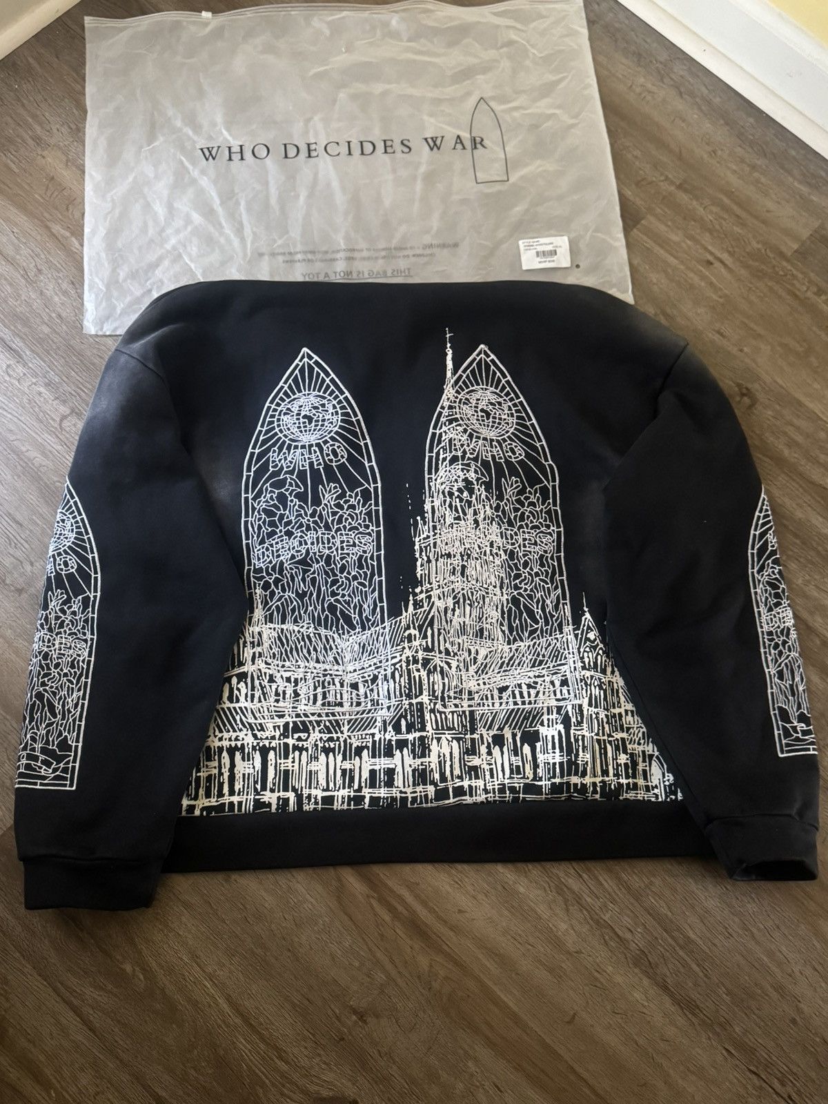 Who Decides War CATHEDRAL HOODED PULLOVER Size US XL / EU 56 / 4 - 2 Thumbnail