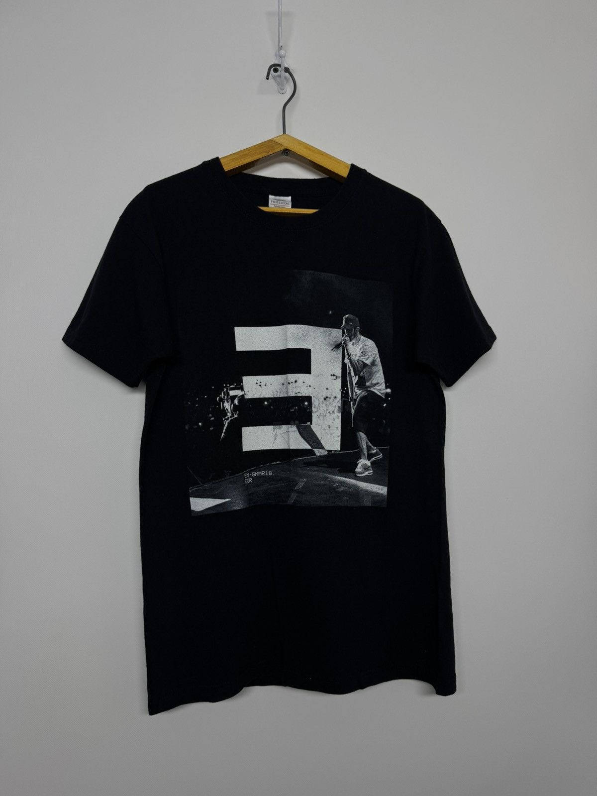 Fruit Of The Loom Vintage Y2k 2018 Eminem Tour T-Shirt Size US S / EU 44-46 / 1 - 5 Thumbnail