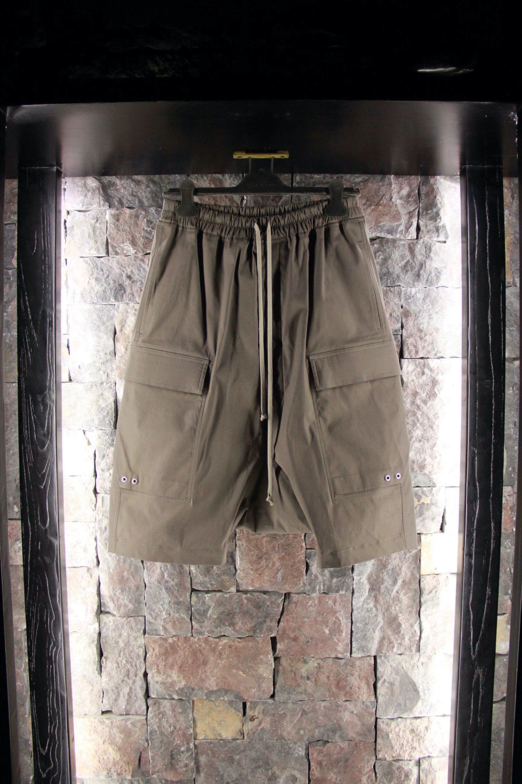 Rick Owens Rick Owens White Shorts Men 32 Size US 32 / EU 48 - 1 Thumbnail