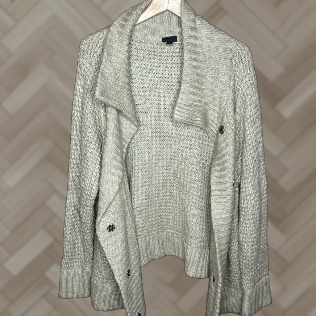 Torrid Torrid Beige Cardigan Sweater 2X Button Knits Oversized Pockets Long Sleeve Cardigan Regular Fit Plus Size Women Vintage: No Size XXL / US 16-18 / IT 52-54 - 1 Thumbnail
