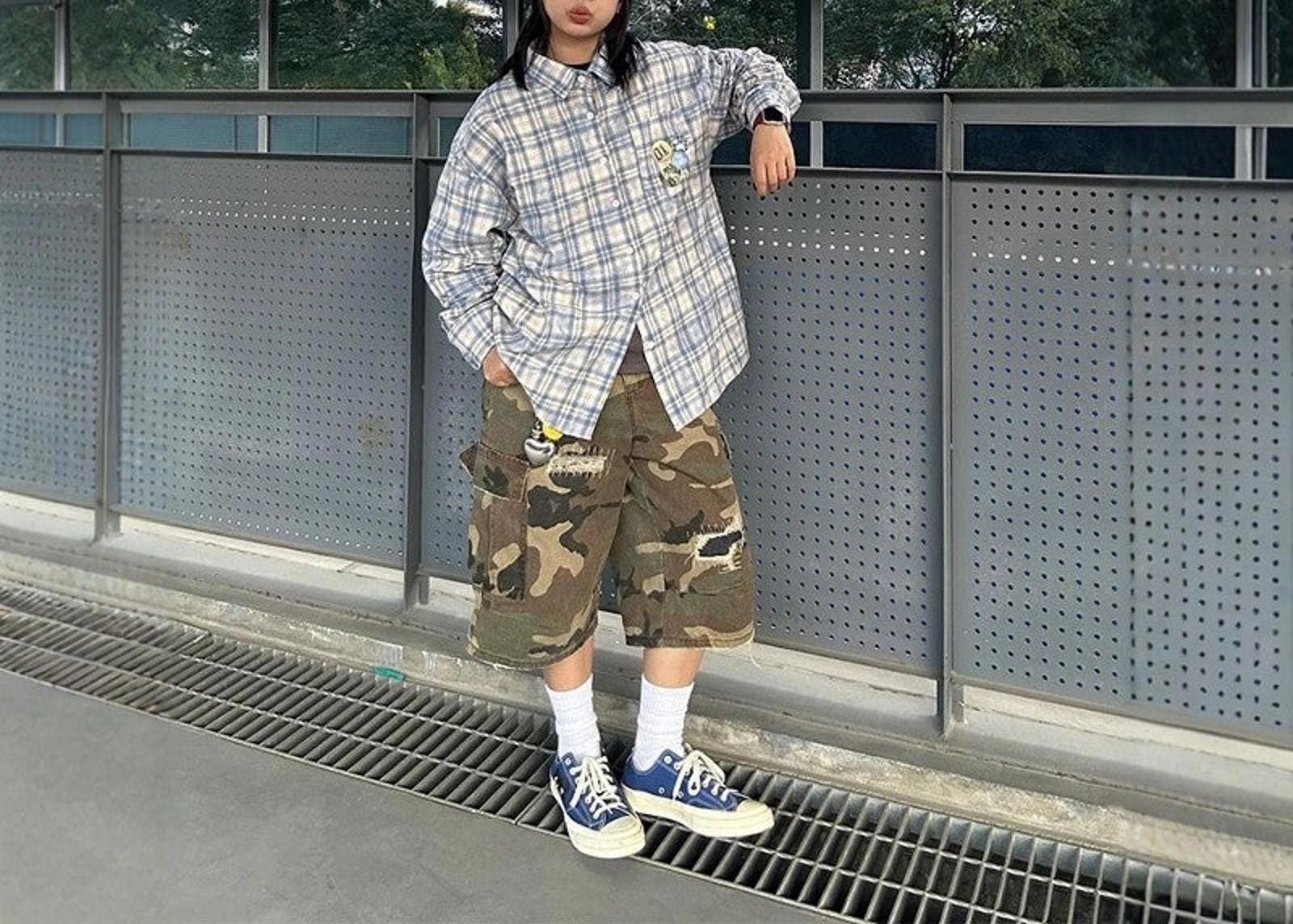 Vintage Camo Distressed Jorts, Baggy Shorts Size US 30 / EU 46 - 5 Thumbnail