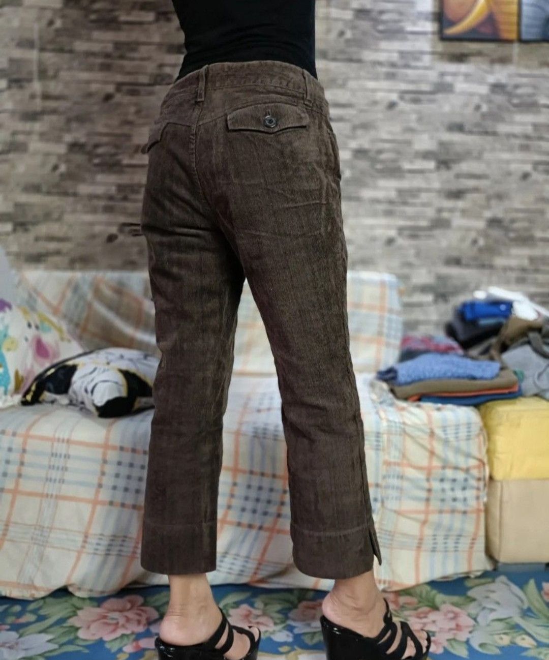 Burberry Burberry corduroy cropped pants Size 30" / US 8 / IT 44 - 1 Thumbnail