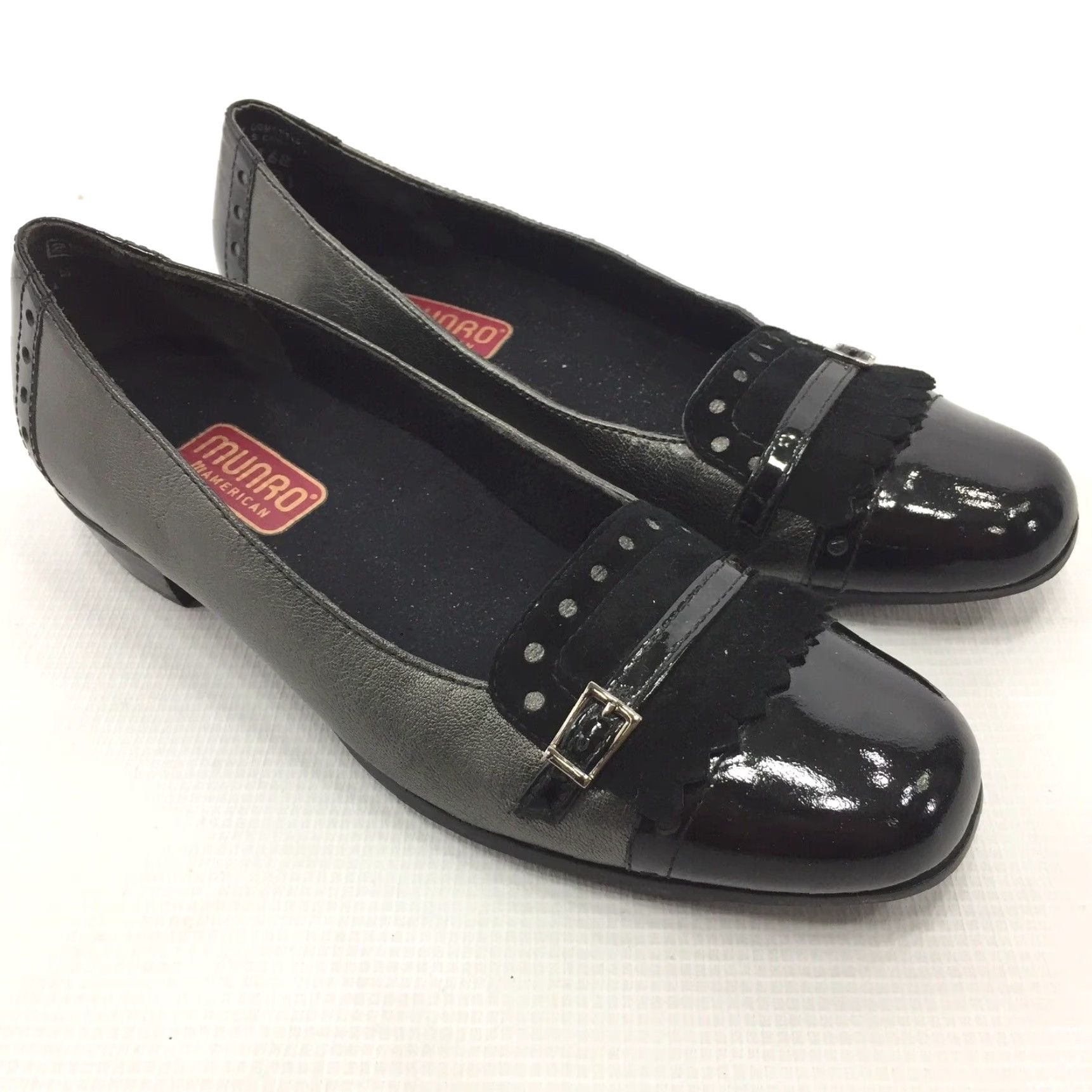 Vintage MUNRO American Womens Flats Black 6M Patent Cap Toe Kiltie Leather Ballet Flat Womens Shoes Size ONE SIZE - 7 Thumbnail