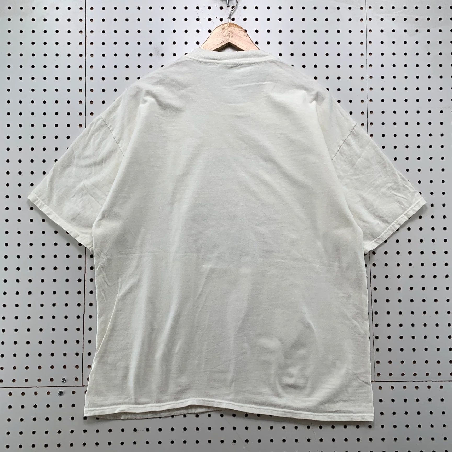 Hanes VINTAGE Nike Cinnamon Rolls Shirt Mens XL White Bakery Tee Short Sleeve Cinnabon Size US XL / EU 56 / 4 - 2 Thumbnail