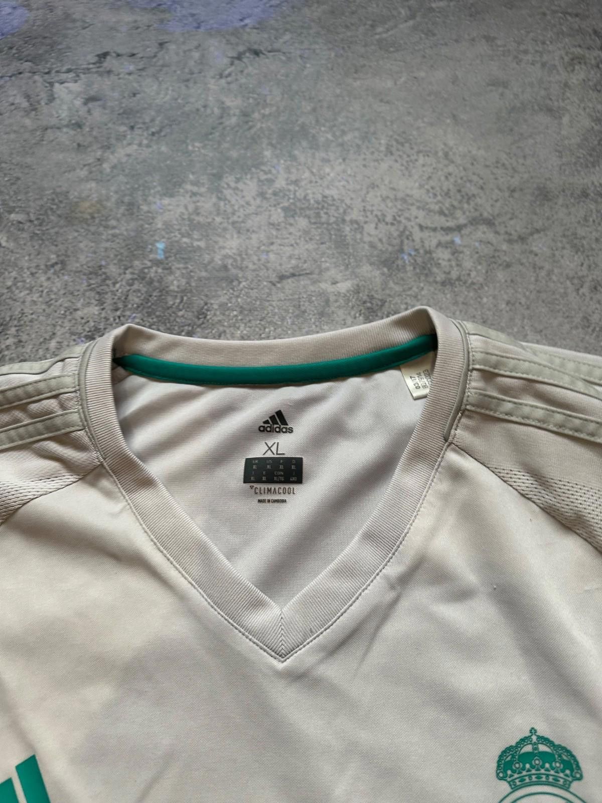 Adidas Real Madrid football shirt 2017 Soccer Adidas Jersey Train Size US XL / EU 56 / 4 - 4 Thumbnail