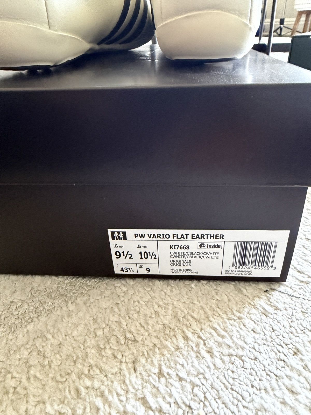 Adidas × Pharrell Pharrell Williams Vario Flat Earther Size US 9.5 / EU 42-43 - 4 Thumbnail