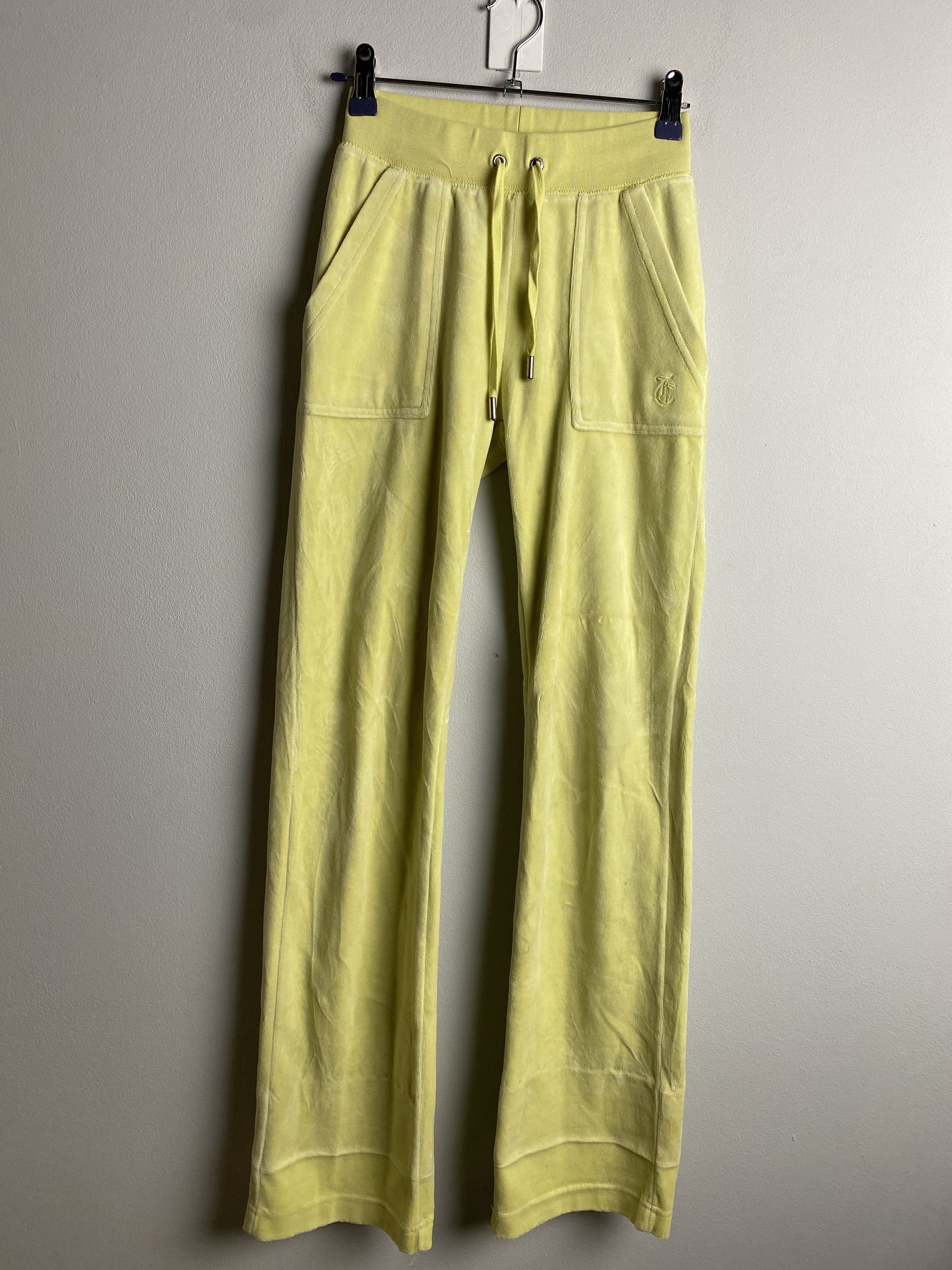 Juicy Couture Juicy Couture velvet velour flare sweatpants y2k 00s Size 23" - 1 Thumbnail