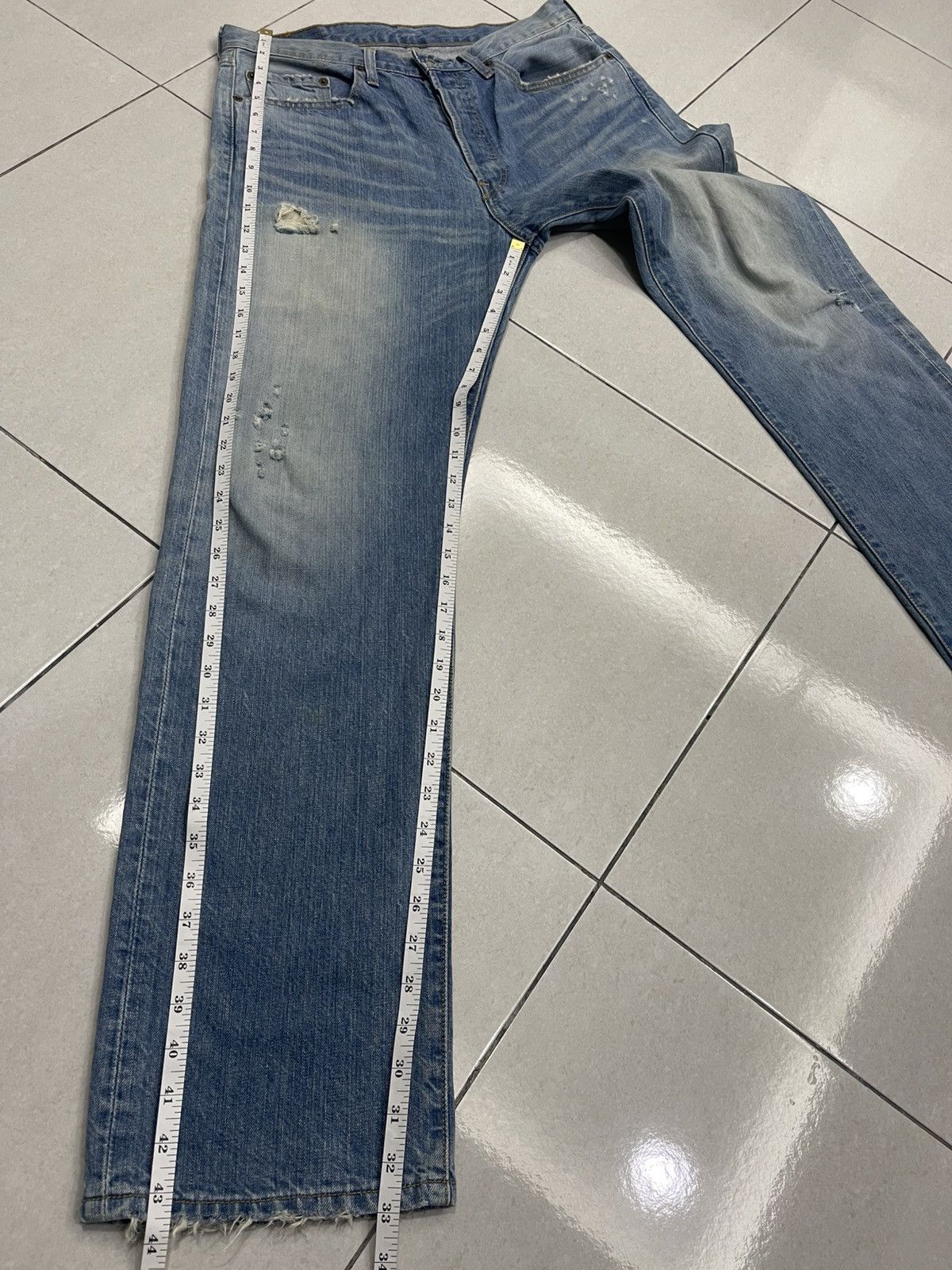 Levi's Vintage Levi's 501 Distressed Jeans |Light Wash | Button Fly Size US 33 - 13 Thumbnail