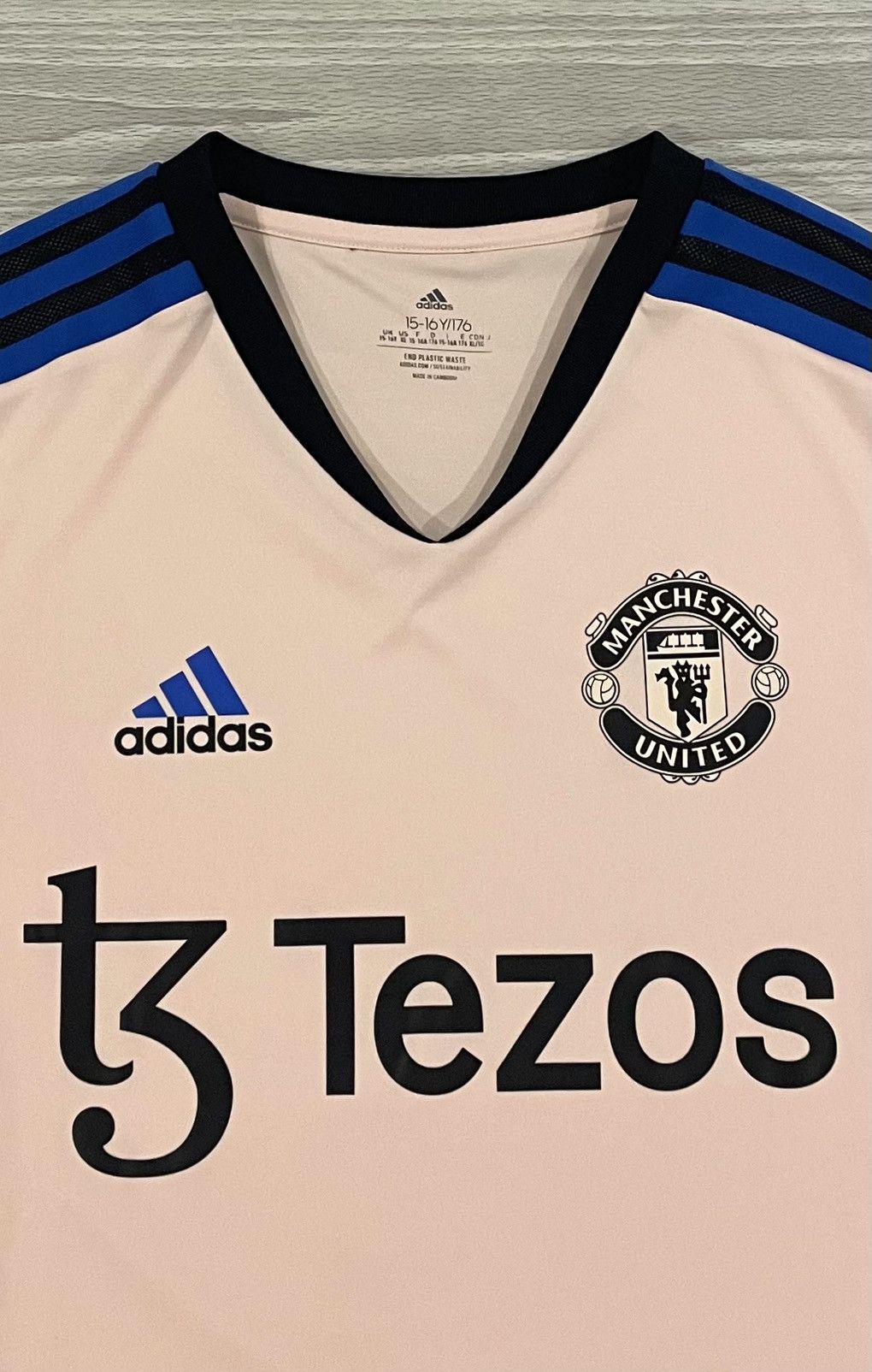 Adidas Adidas 2022/23 Manchester United Soccer Jersey Men’s Medium Size US M / EU 48-50 / 2 - 3 Thumbnail