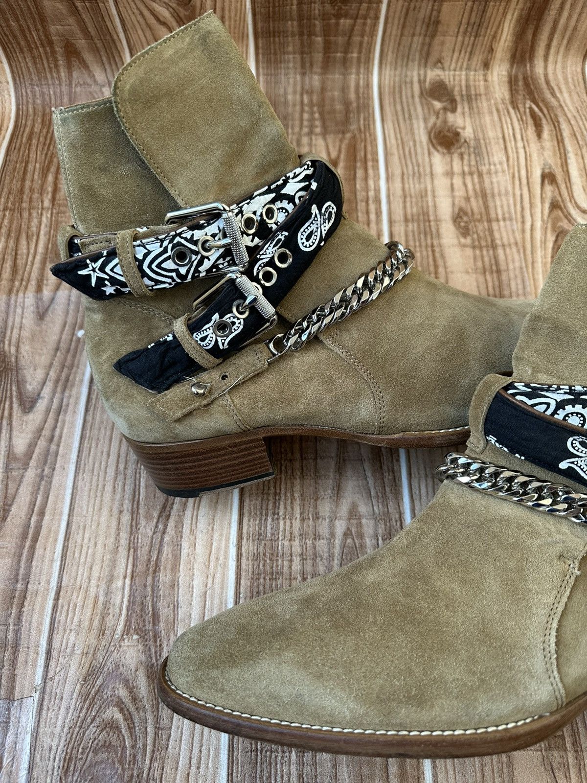 Amiri Amiri Bandana Buckle Chain Embellished Suede Western Boots Size US 11 / EU 44 - 10 Thumbnail