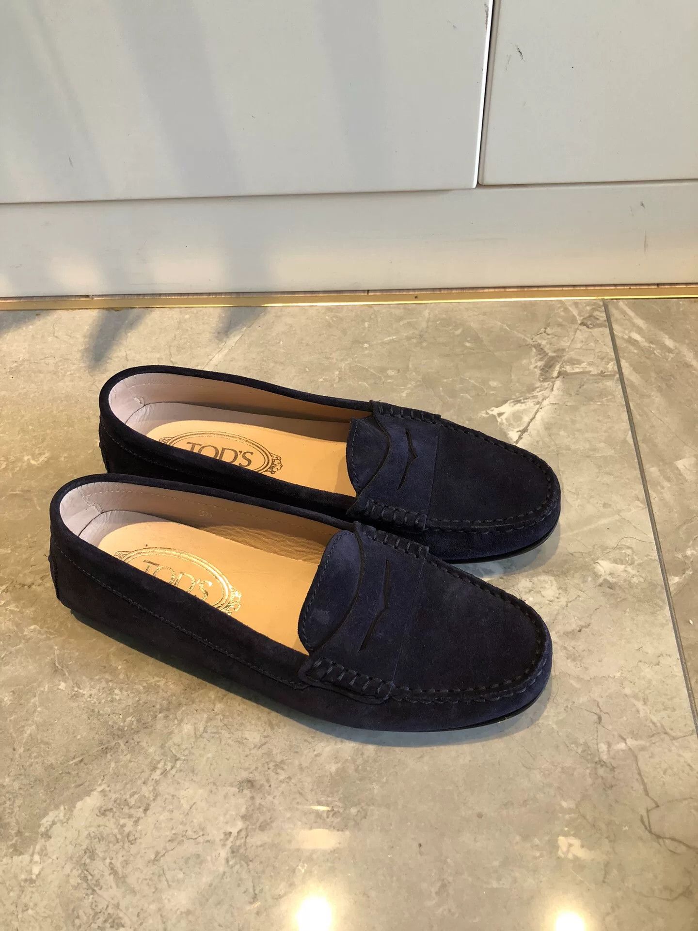 Tod's TOD'S Women's Handcrafted Loafers Size US 5 / IT 35 - 1 Thumbnail