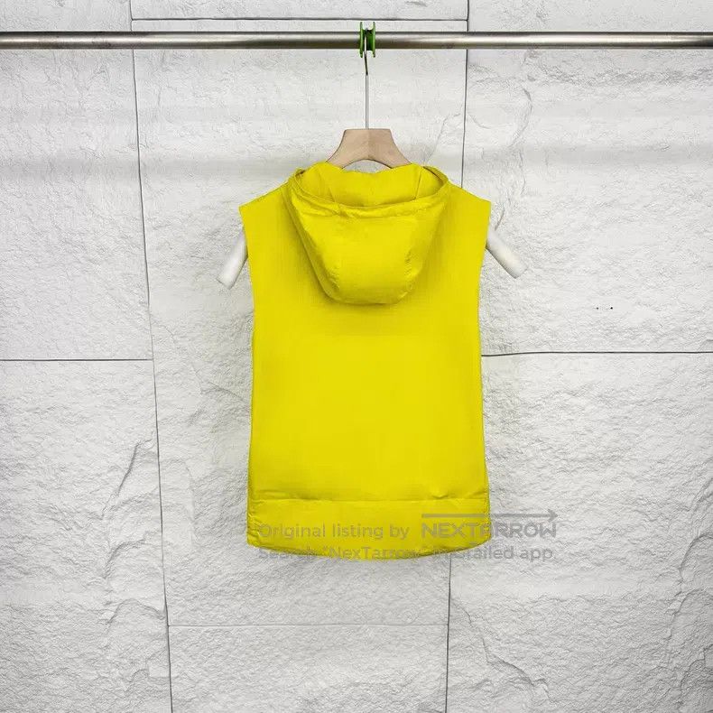 Hermes Hermes Yellow Vest Jacket Size US S / EU 44-46 / 1 - 2 Thumbnail