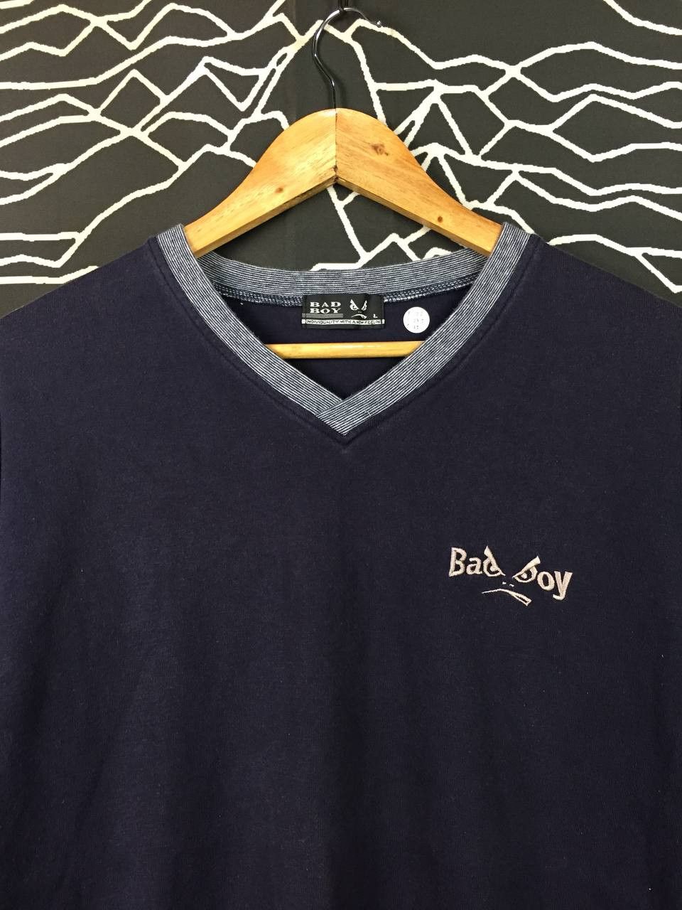 Vintage Vtg 90s Bad Boy Skate MMA Aesthetic V-Neck Long Sleeve Tee Size US L / EU 52-54 / 3 - 3 Thumbnail