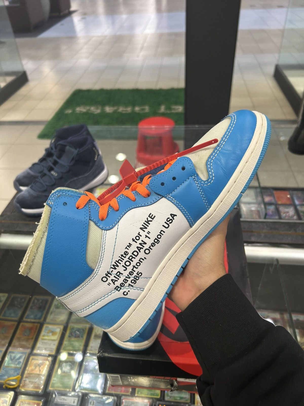 Jordan Brand × Off-White Jordan 1 Offwhite University Blue Size US 11 / EU 44 - 4 Thumbnail