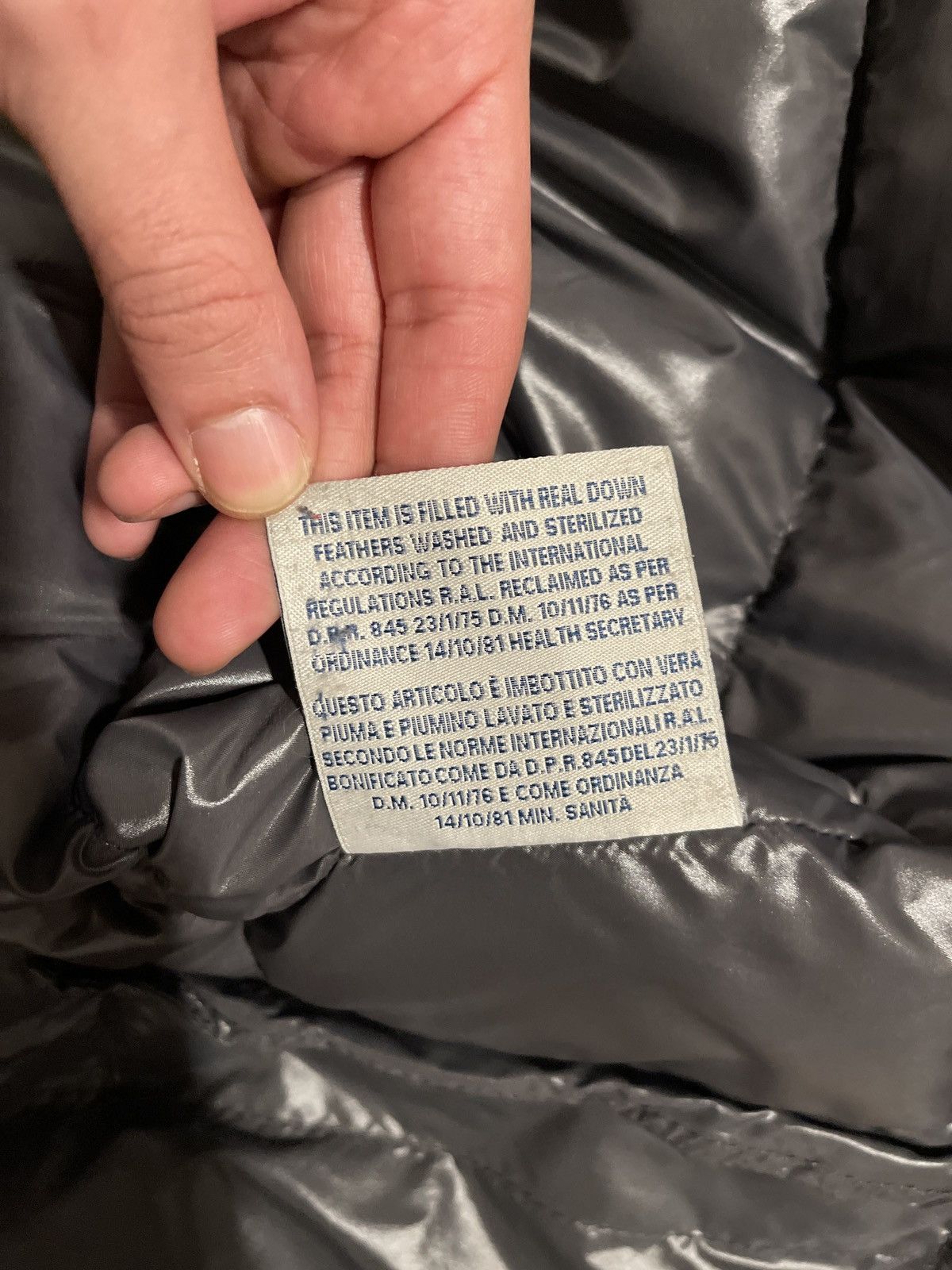 Moncler Moncler maya bomber Size US L / EU 52-54 / 3 - 11 Thumbnail