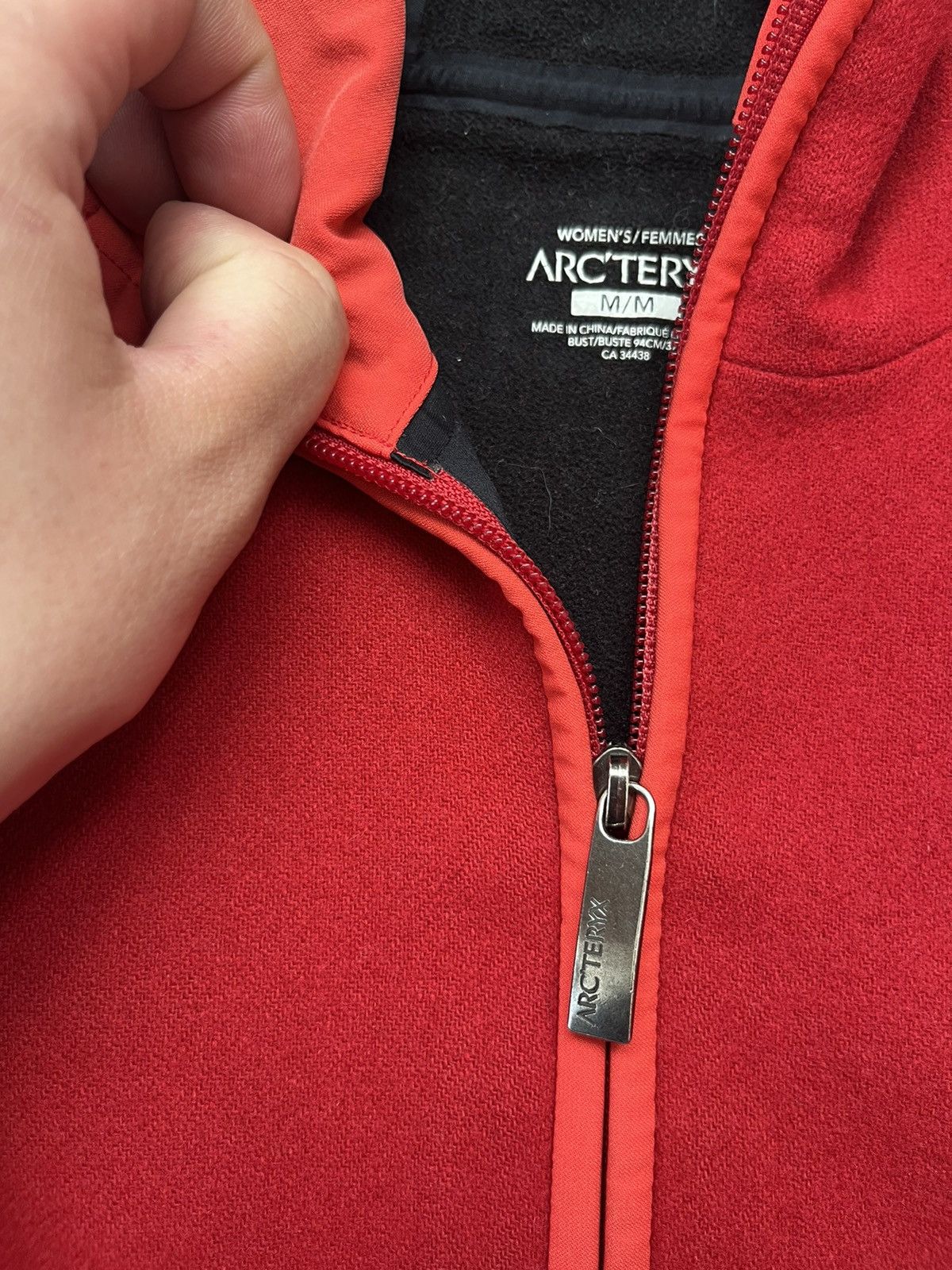 Arc'teryx Women’s Arc’teryx Hooded Long Jacket Red Softshell Size M Size M / US 6-8 / IT 42-44 - 17 Thumbnail