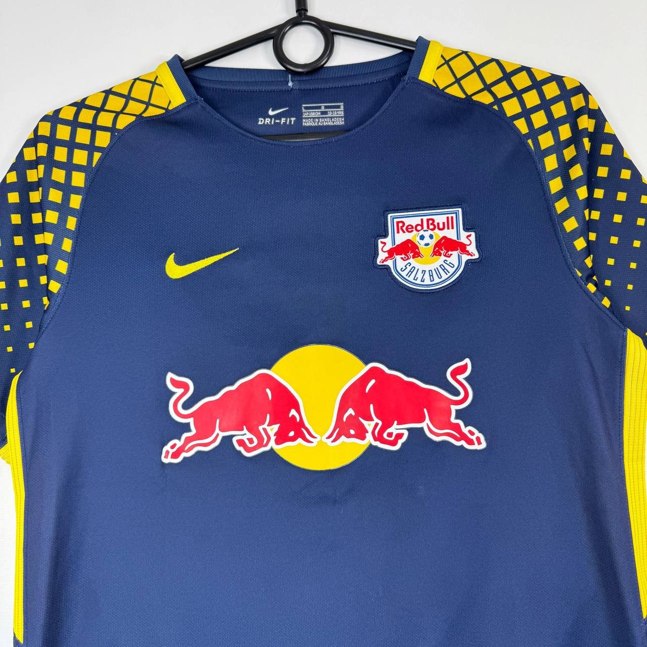 Nike Nike Red Bull Salzburg 2017-18 Jersey 856713-411 Mens Size L Size US L / EU 52-54 / 3 - 2 Thumbnail