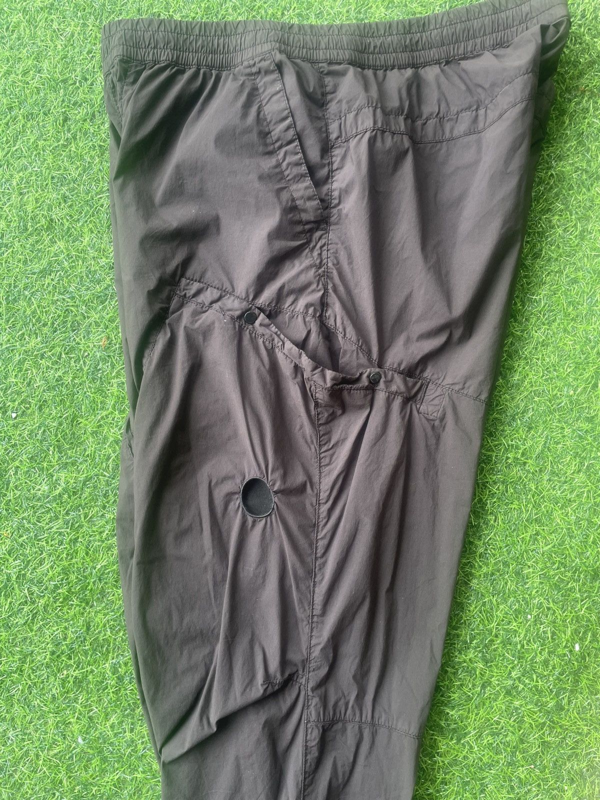 C.P. Company Authentic CP Company Chrome-R Lens Cargo Pants (LENS BROKEN Size US 34 / EU 50 - 14 Thumbnail