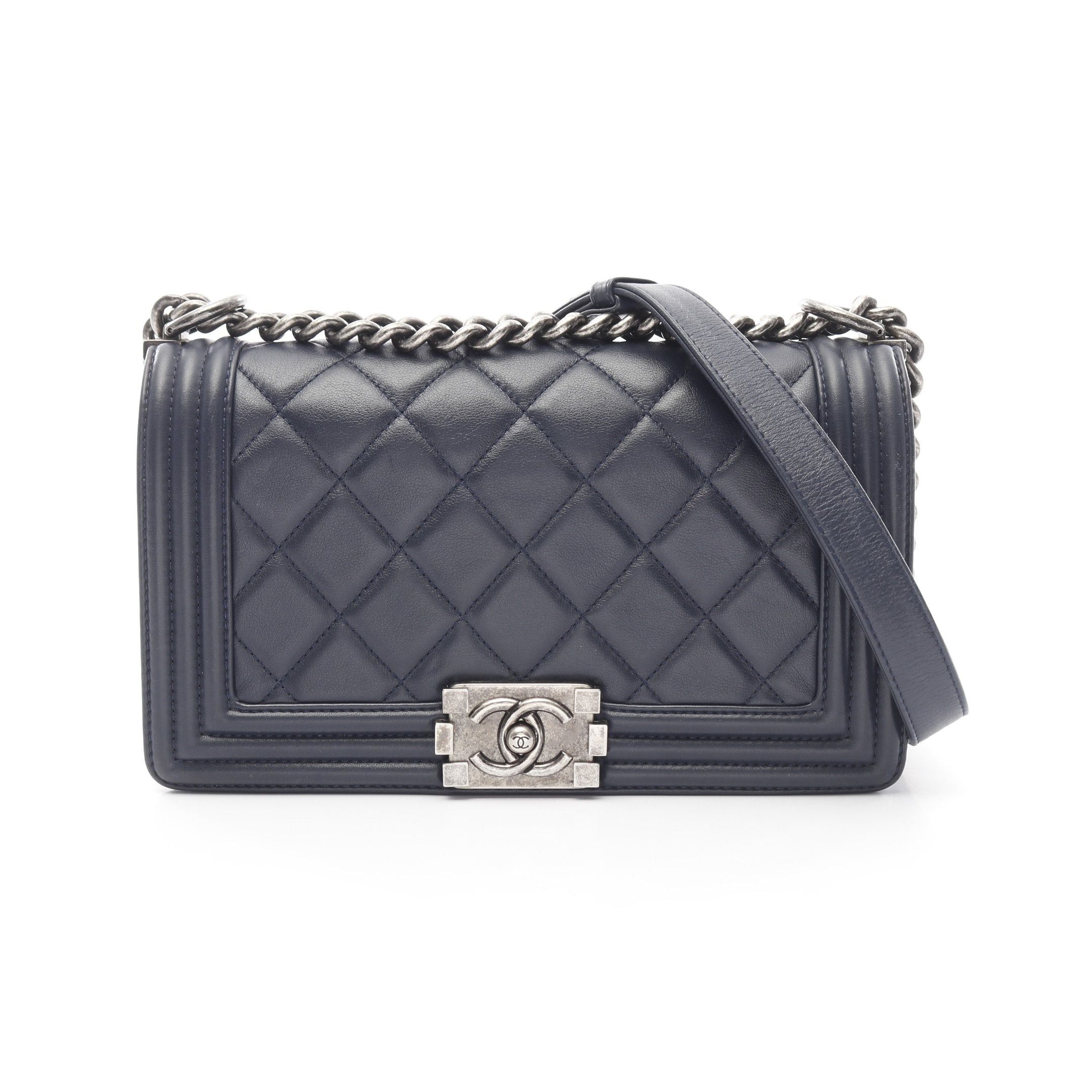Chanel Chanel Boy Chanel Chain Shoulder Bag Lambskin Navy Antique Silver Hardware Size ONE SIZE - 1 Thumbnail